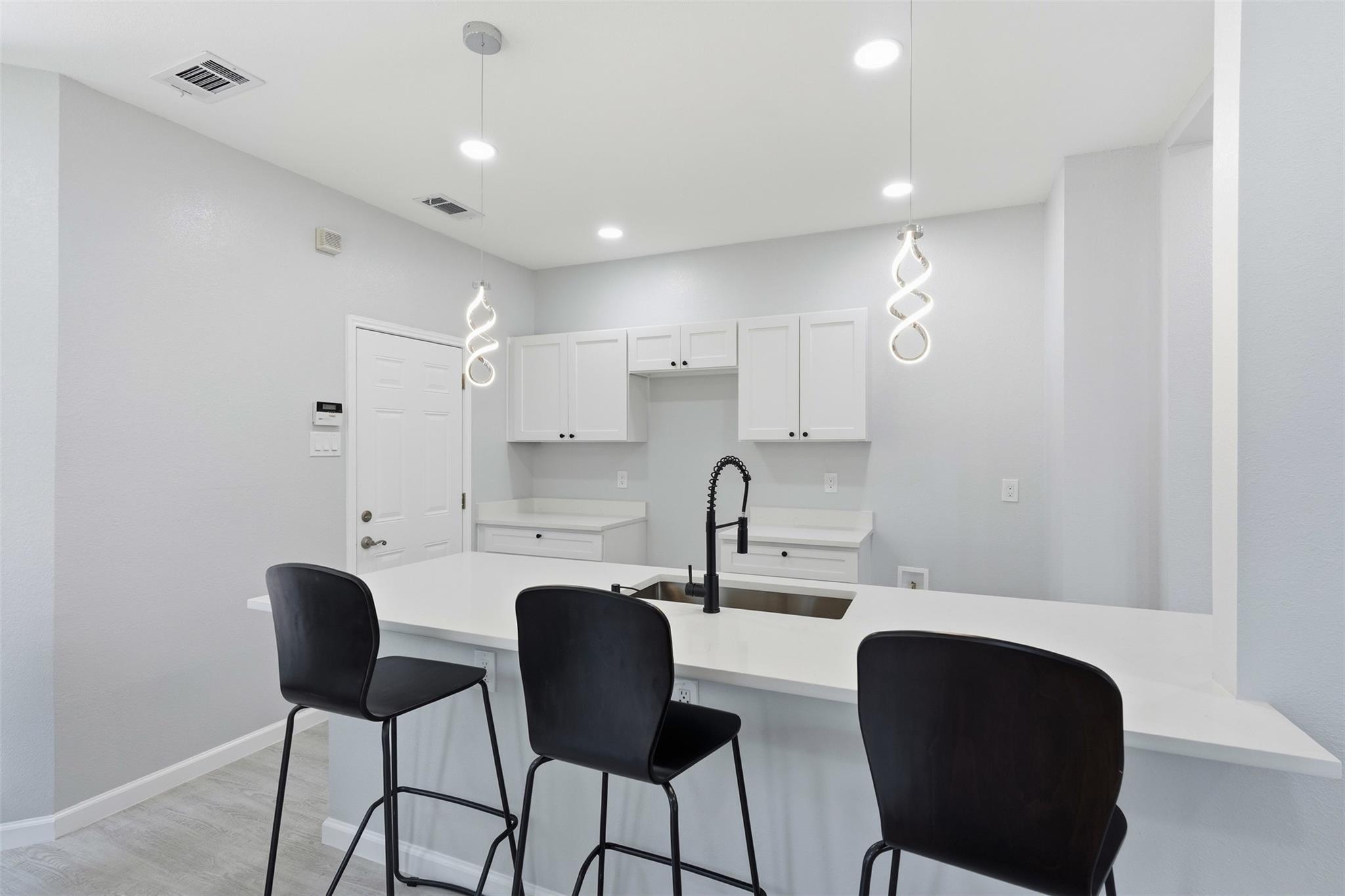 Allen Dr, Cedar Hill, TX 75104