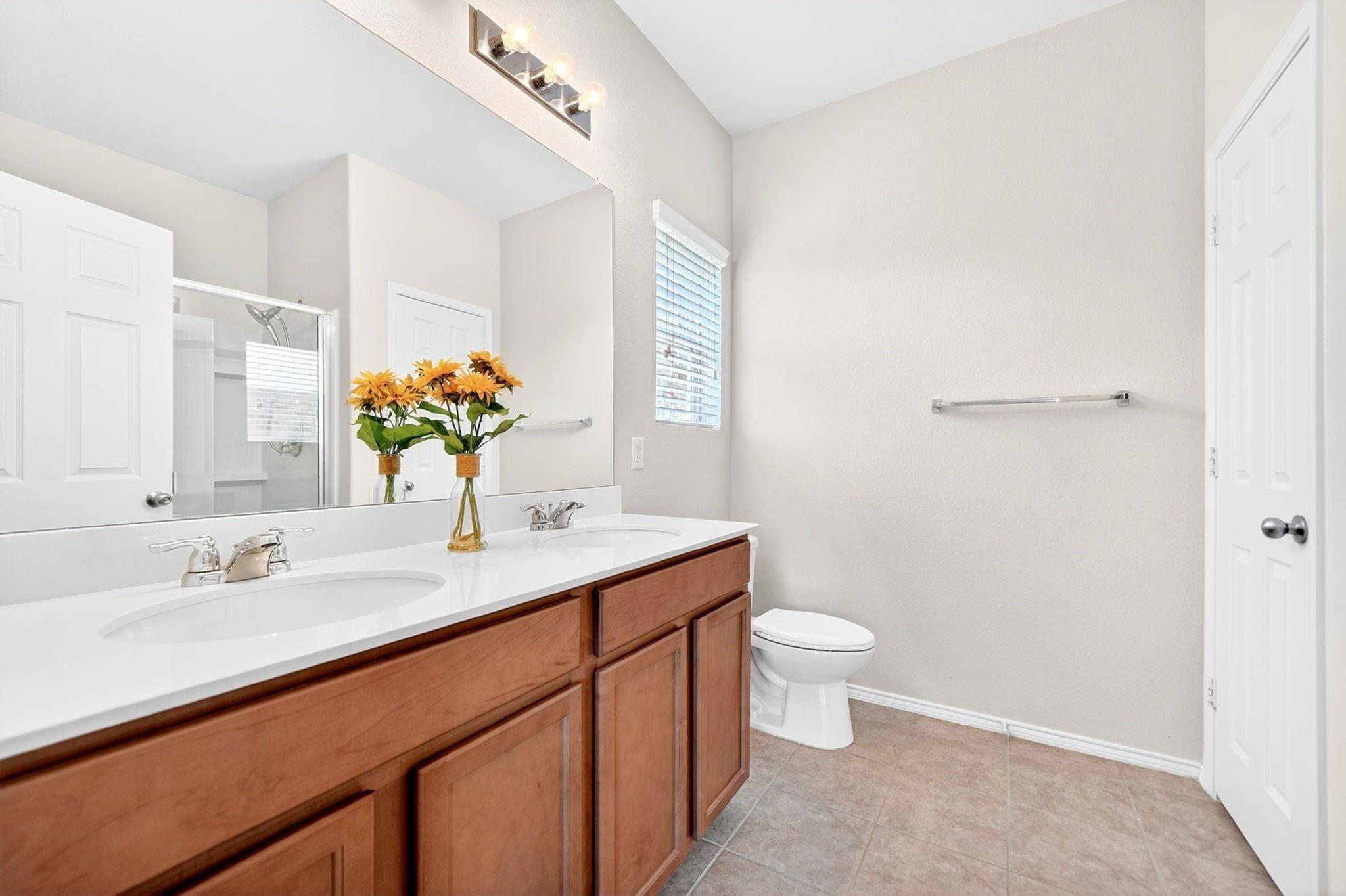 Heaton, Forney, TX 75126
