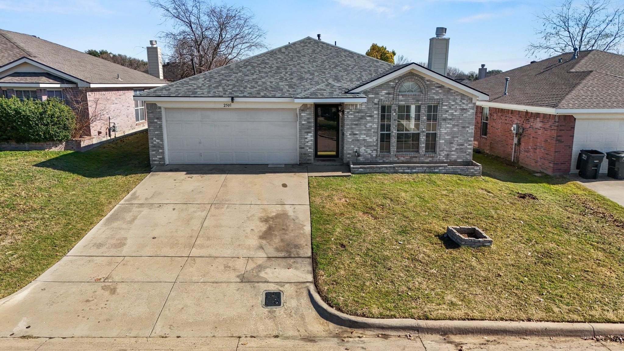 Nogales Dr, Fort Worth, TX 76108
