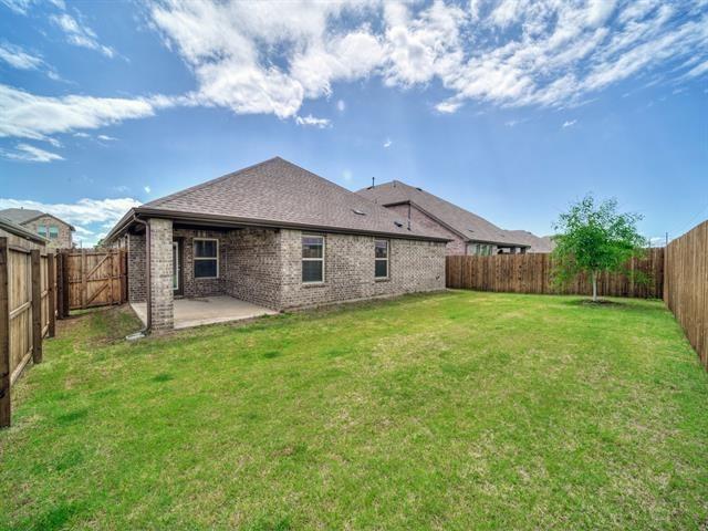 Tinsley St, Aubrey, TX 76227