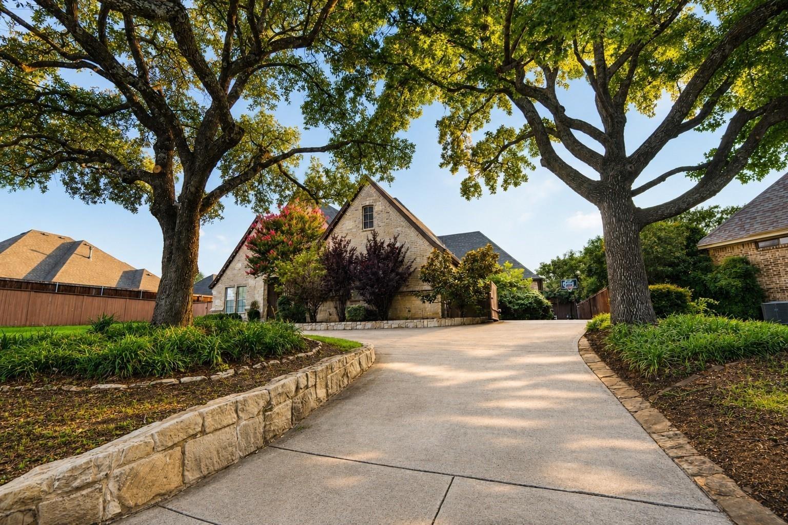 Douglas Ln, North Richland Hills, TX 76182