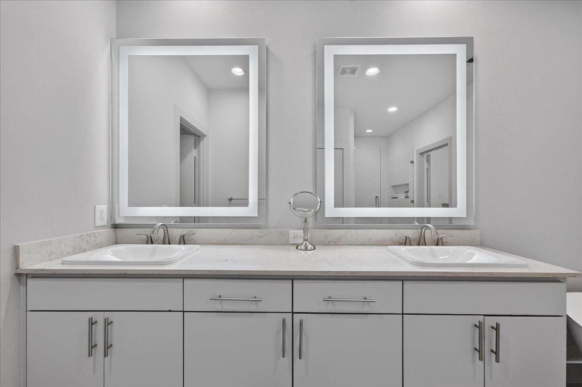 Bowser Ave, Dallas, TX 75219