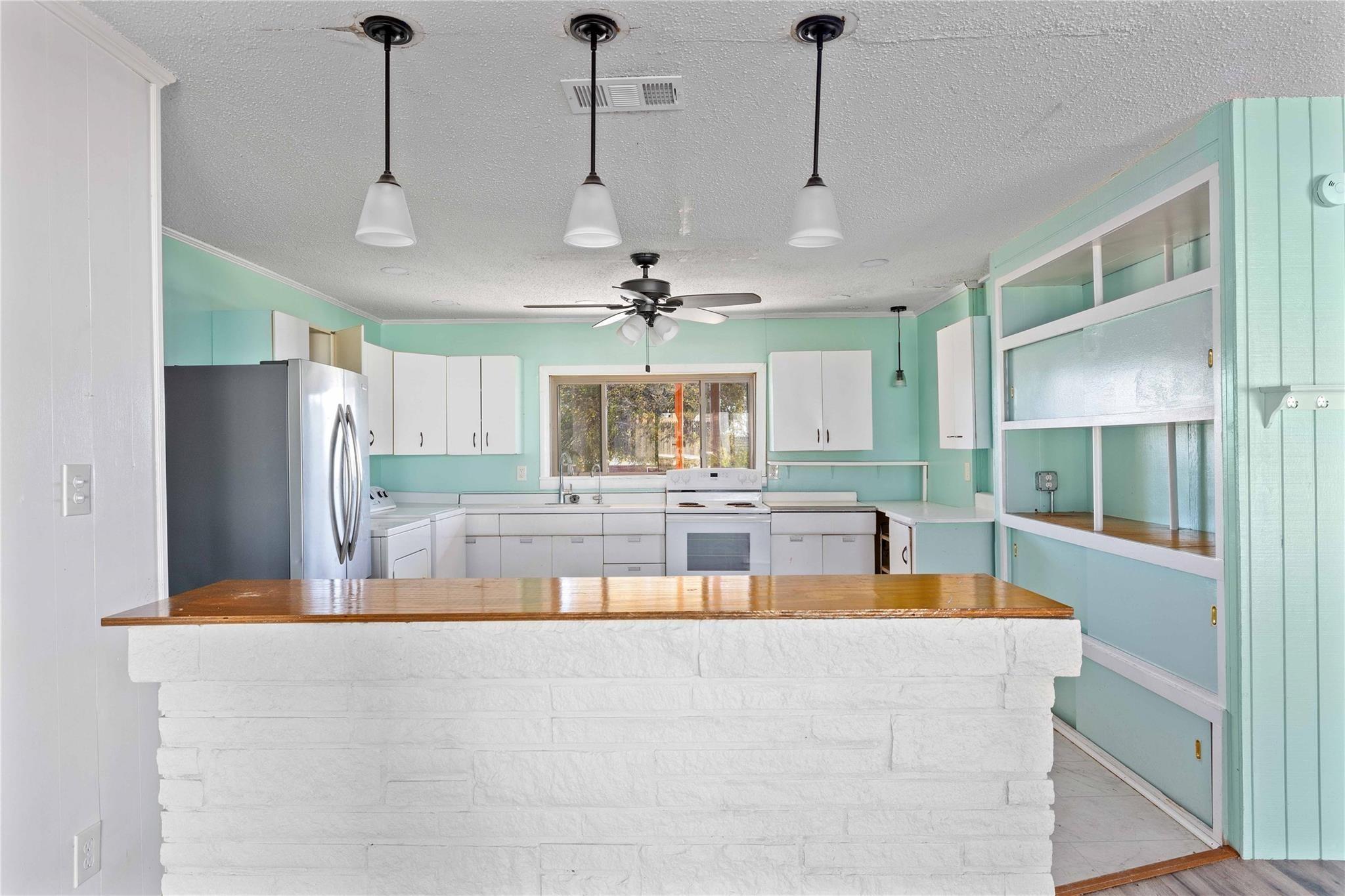Coggin Ave, Brownwood, TX 76801