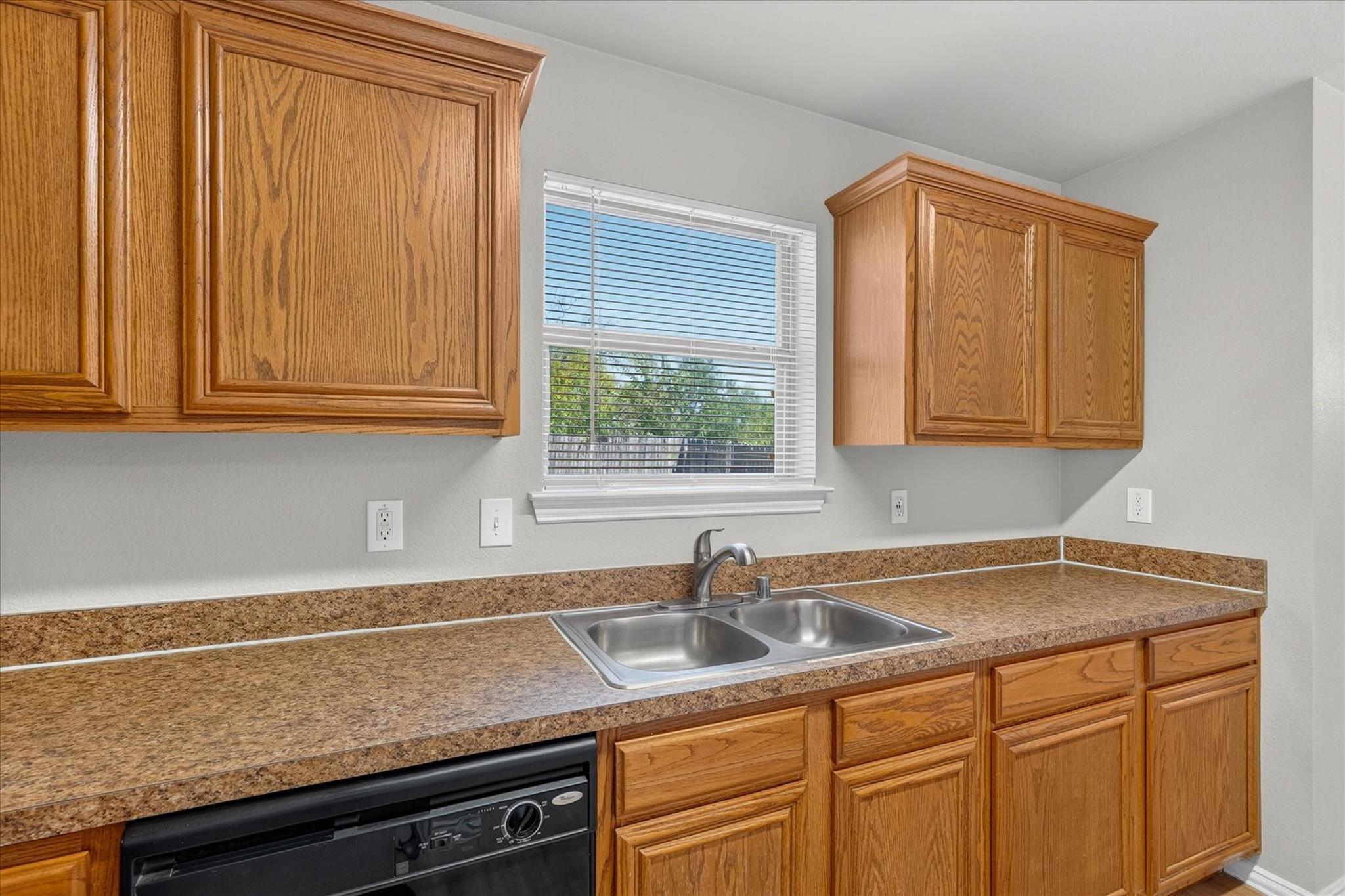E College St, Princeton, TX 75407