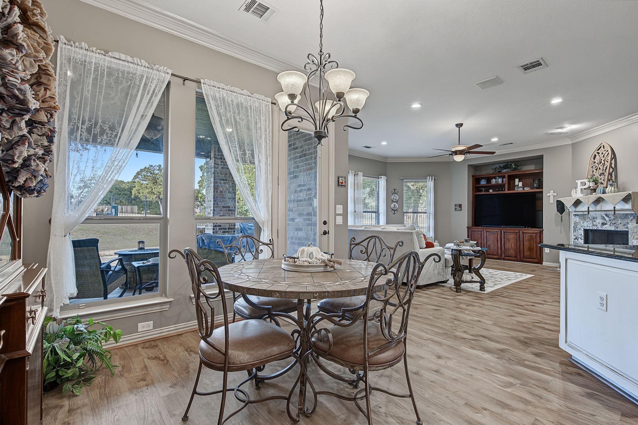 Highland Ct, Boyd, TX 76023