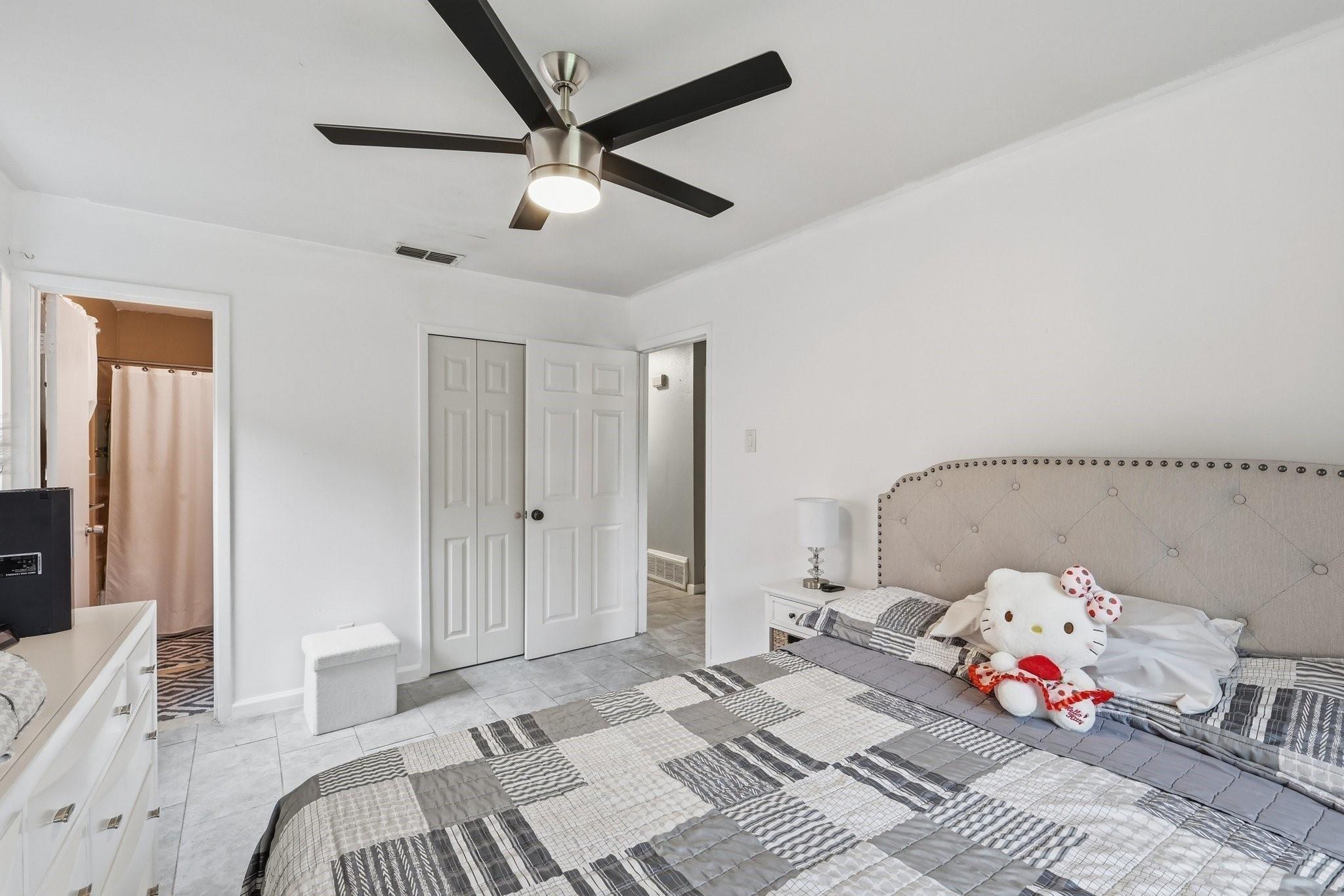 Price Dr, Lewisville, TX 75067