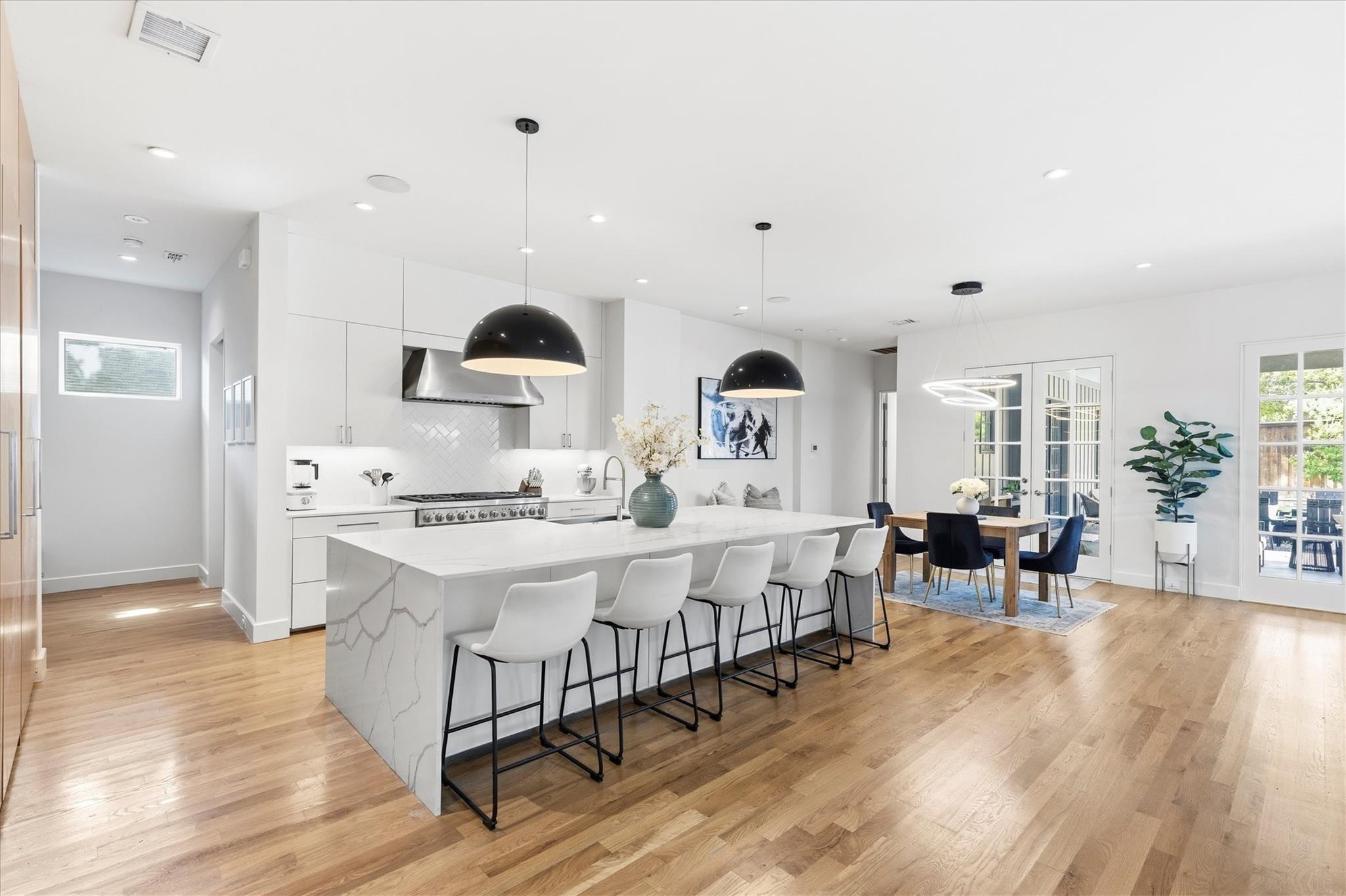 Van Ness Ln, Dallas, TX 75220