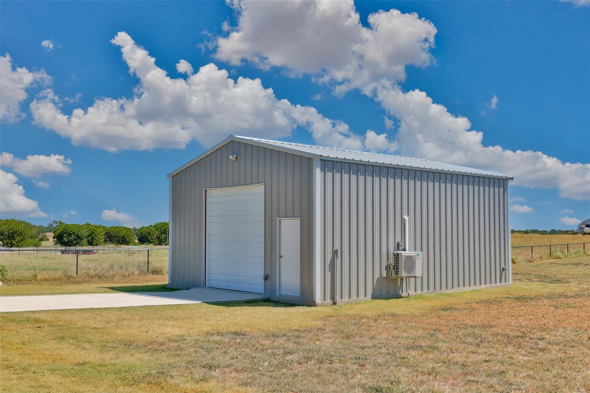 Dove Lndg, Valley View, TX 76272