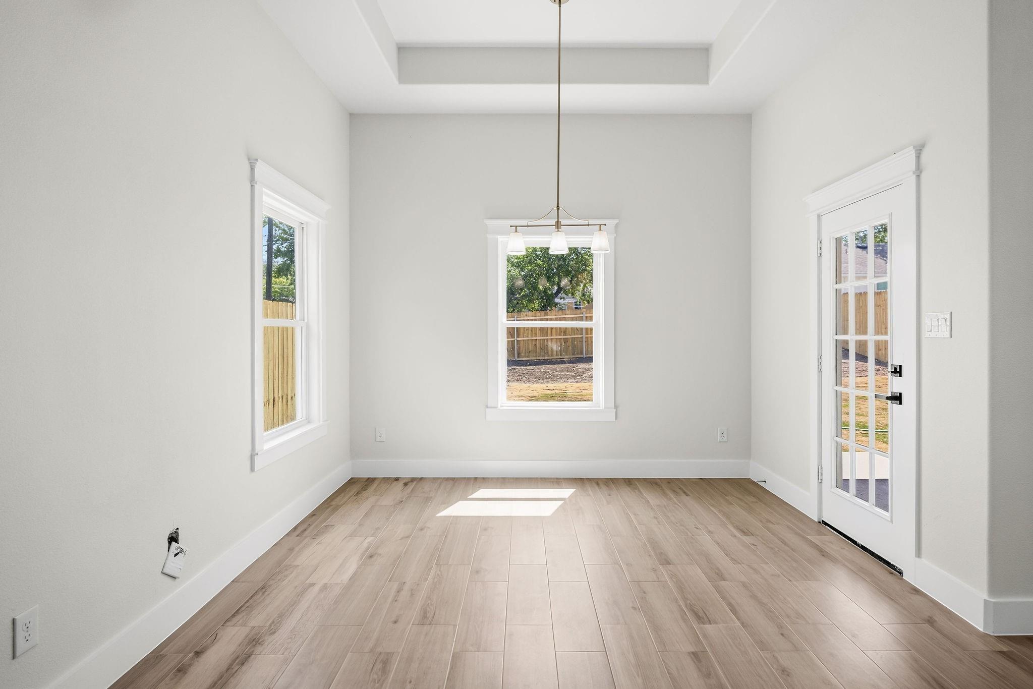 Nw 33rd St, Fort Worth, TX 76106