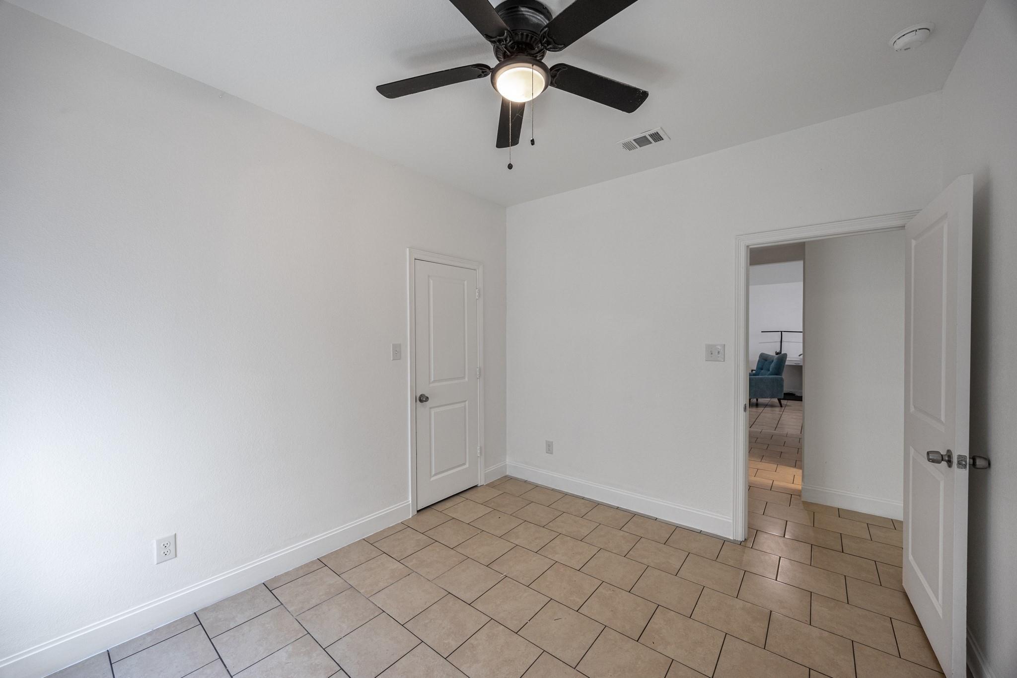 E Fogg St, Fort Worth, TX 76115