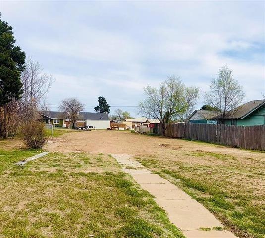 Portland St, Plainview, TX 79072