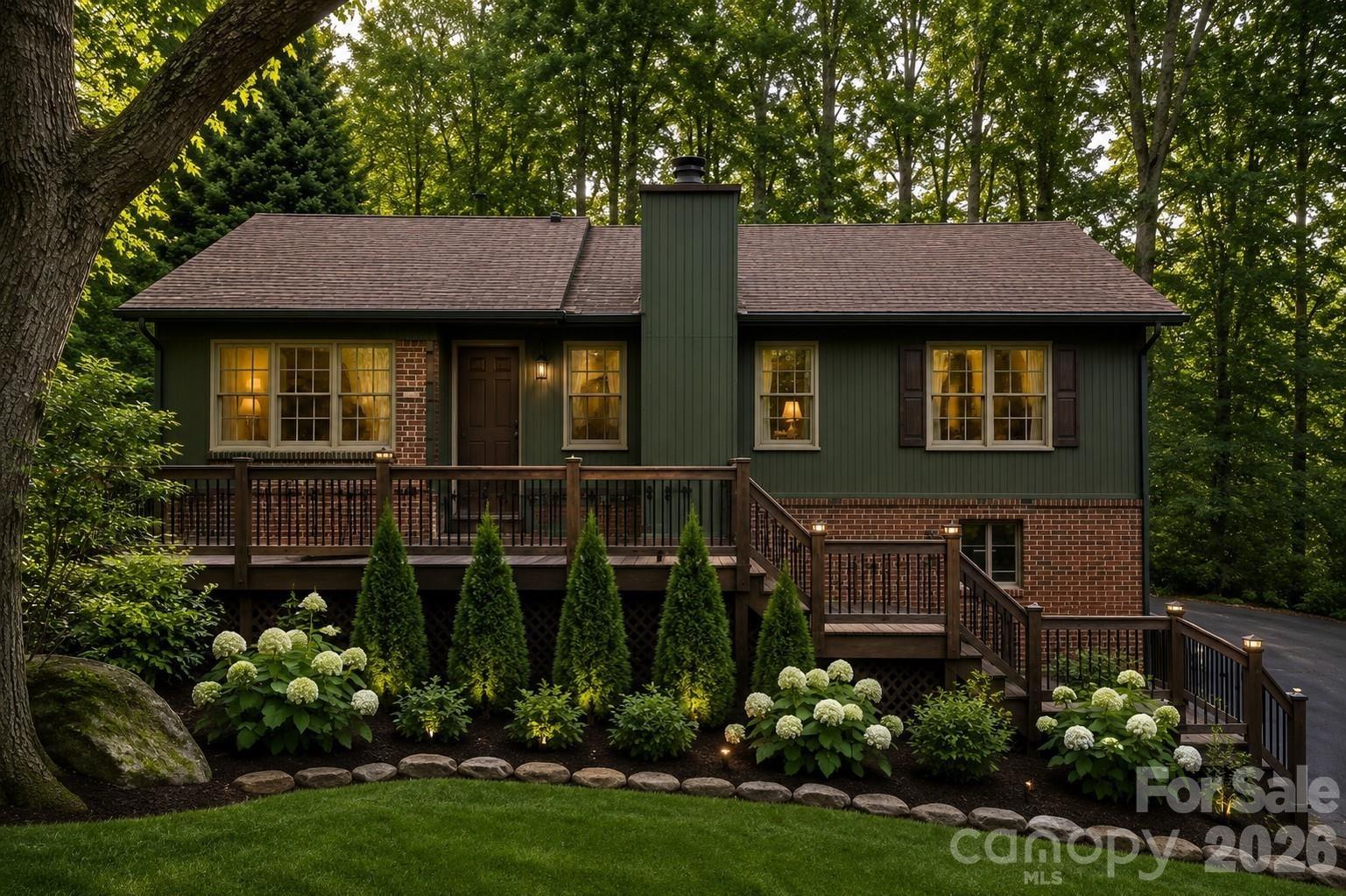 Goldview Dr, Hendersonville, NC 28791