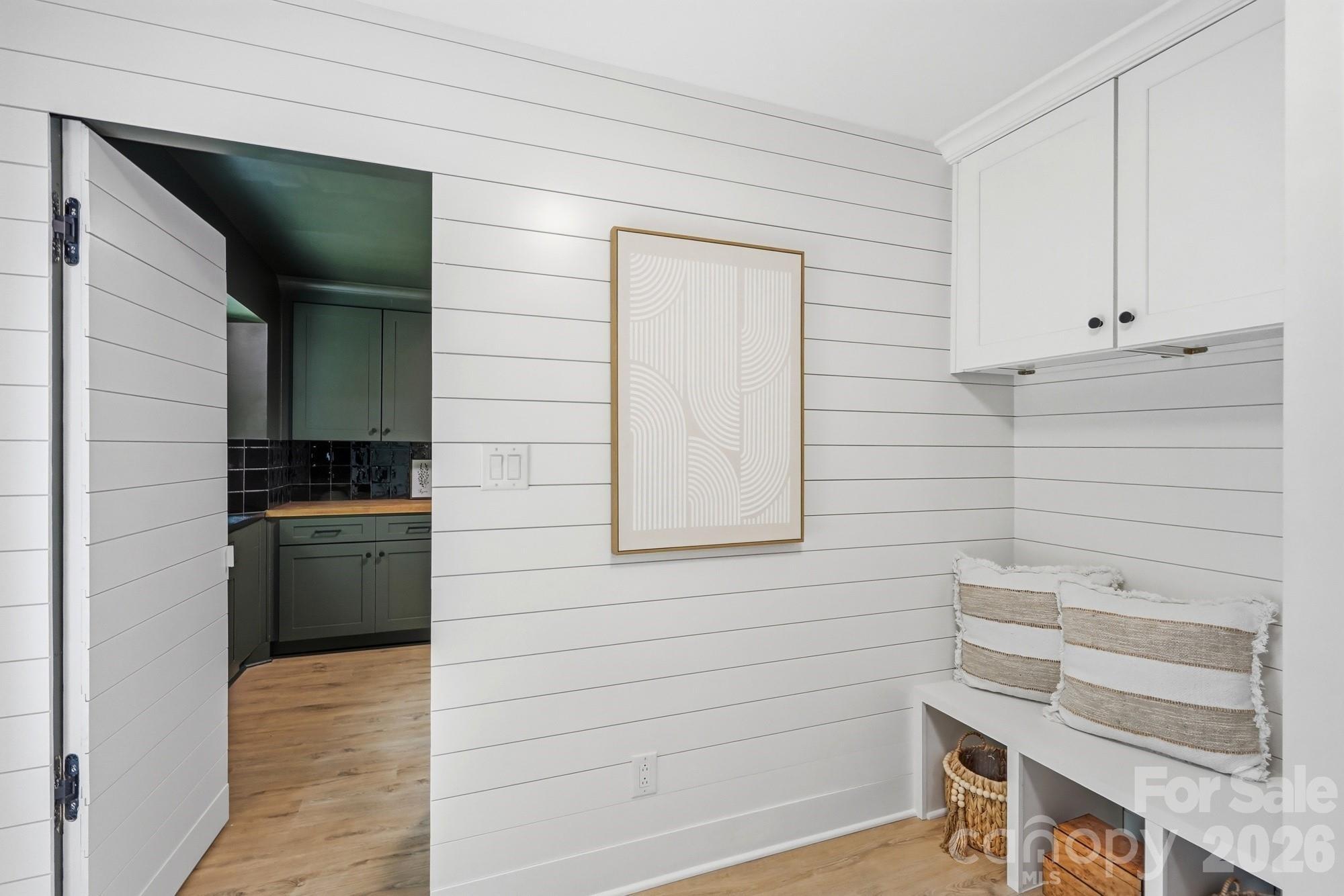 Lovett Cir, Charlotte, NC 28210