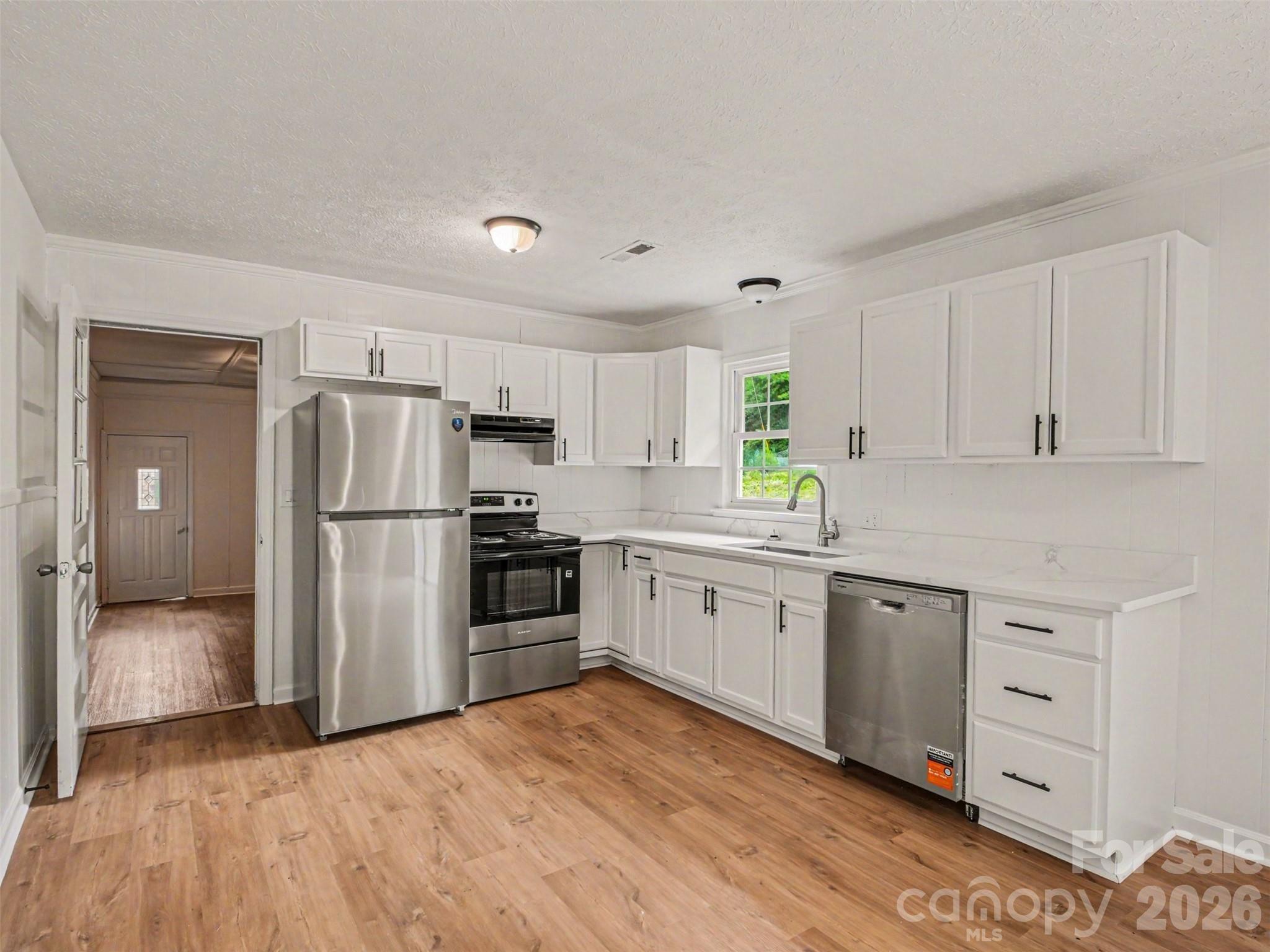 Lakeview Rd, Cherryville, NC 28021