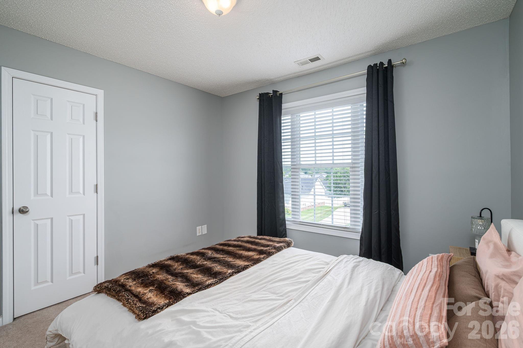 Carole Summey Dr, Dallas, NC 28034