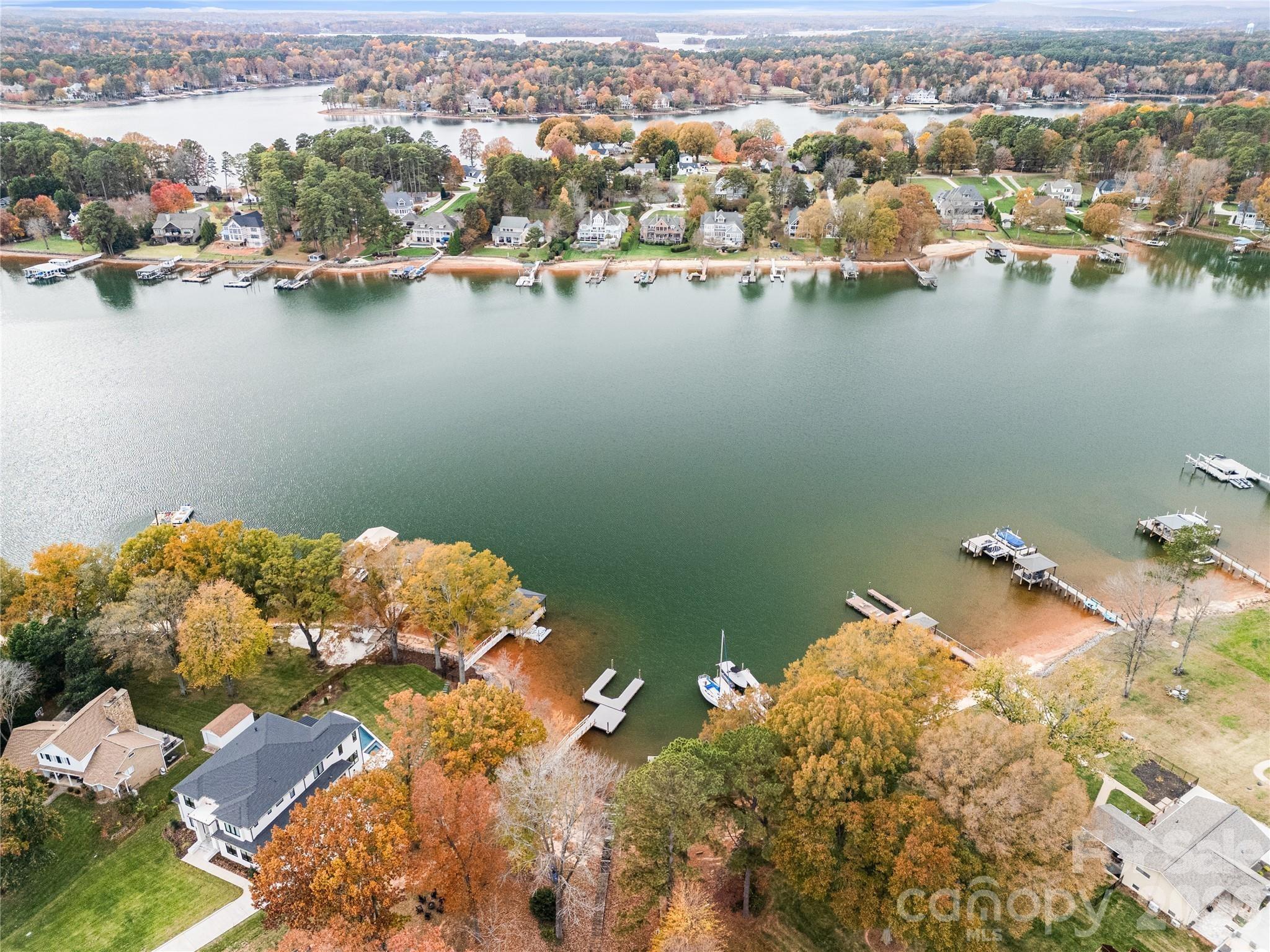Shoreline Loop, Mooresville, NC 28117