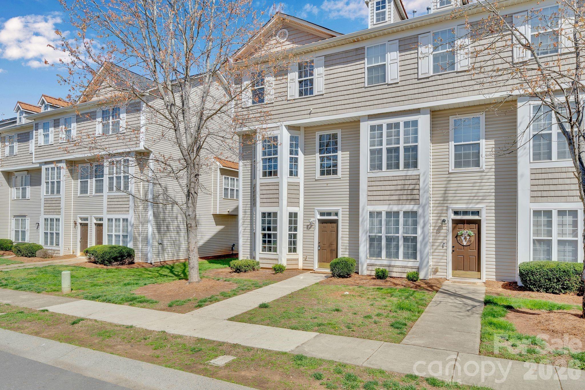 Kings Creek Dr, Charlotte, NC 28273