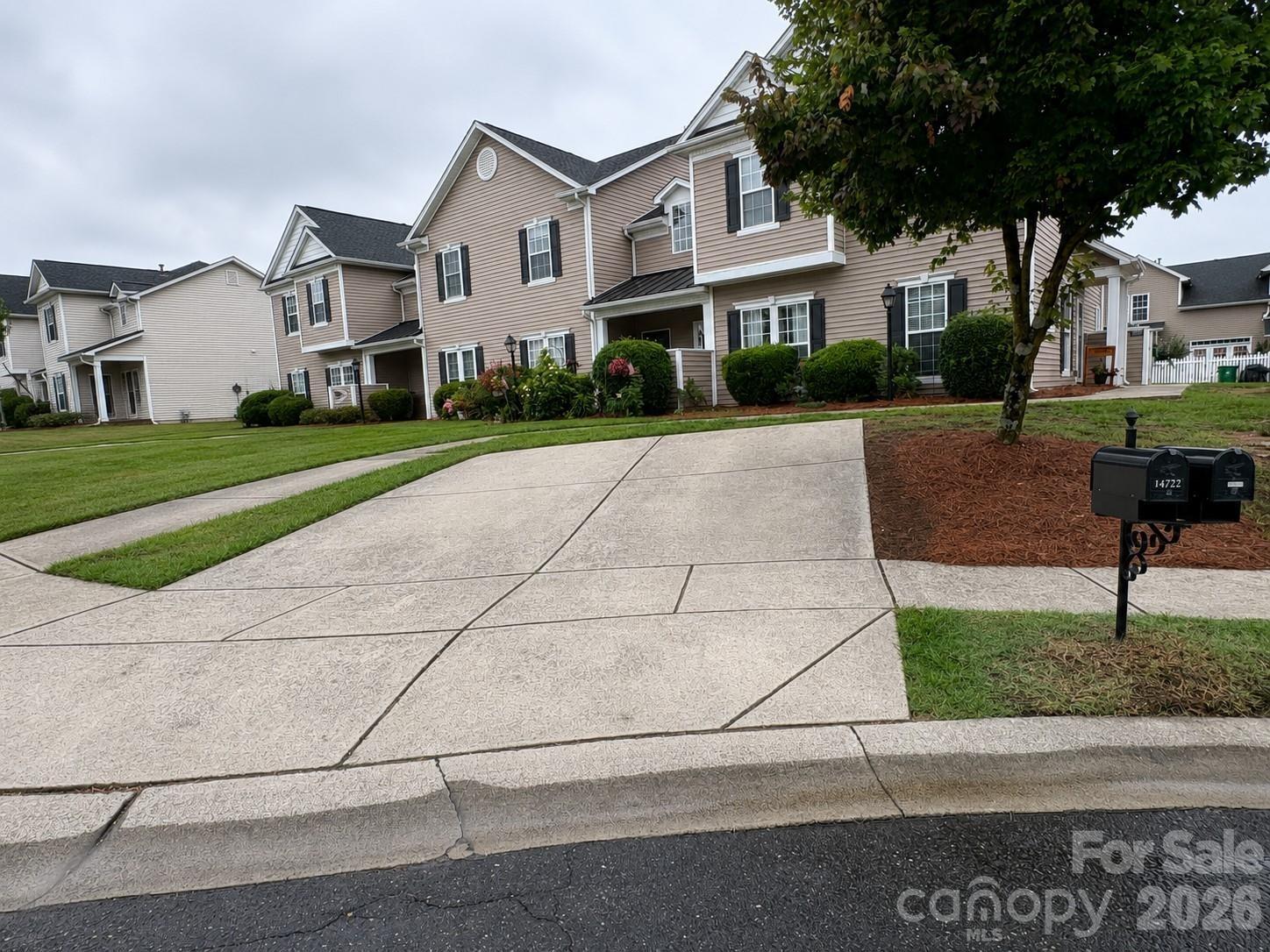 Lions Pride Ct, Charlotte, NC 28273