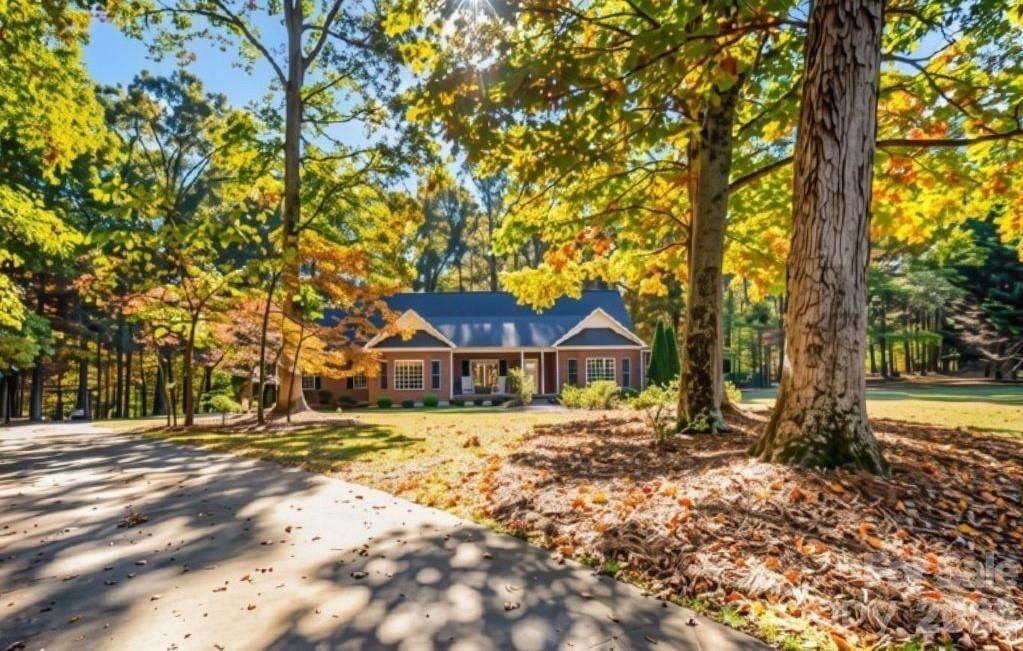Minnie Queen Ln, Belmont, NC 28012