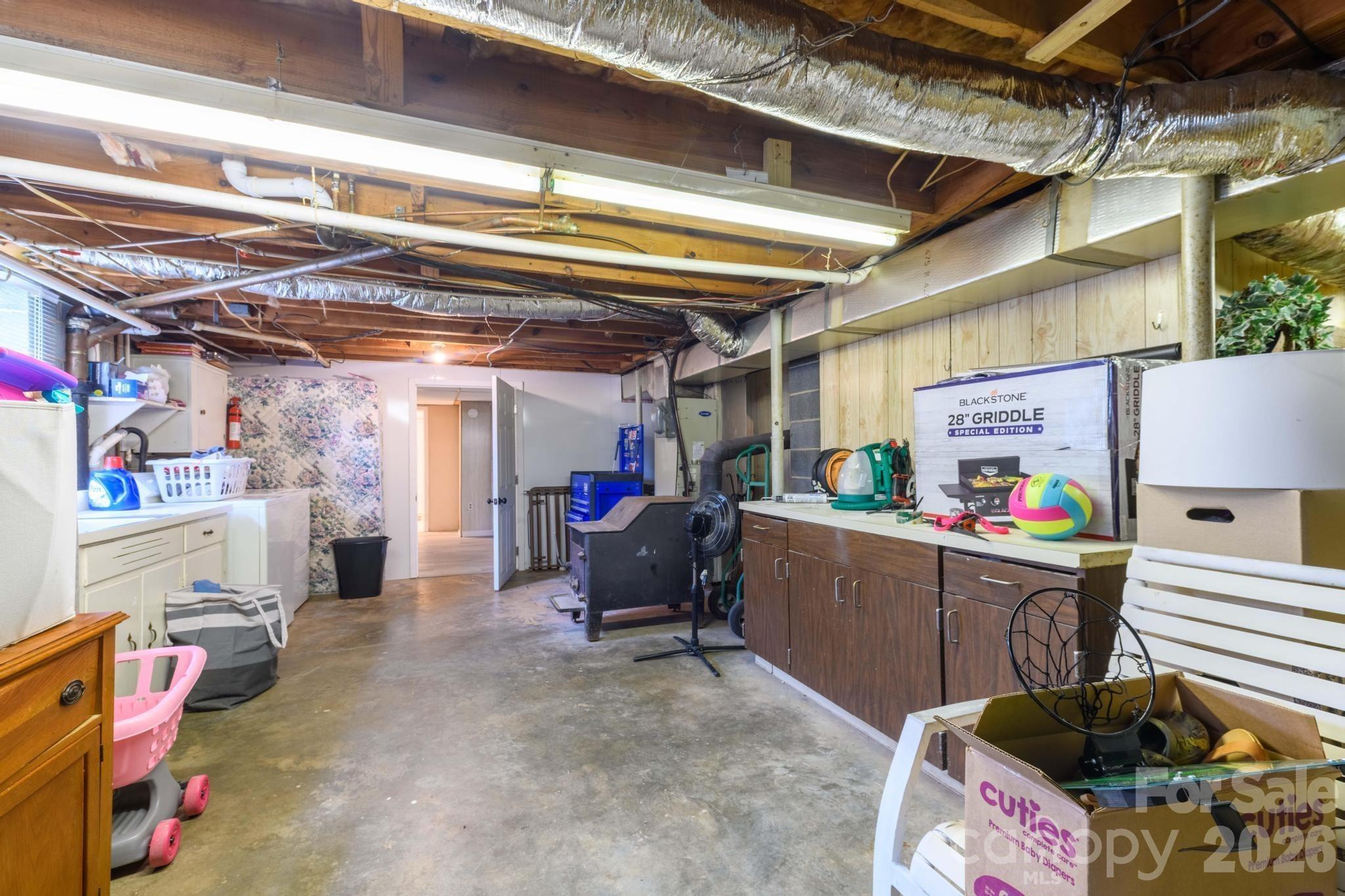 Sweetbriar Cir, Lenoir, NC 28645