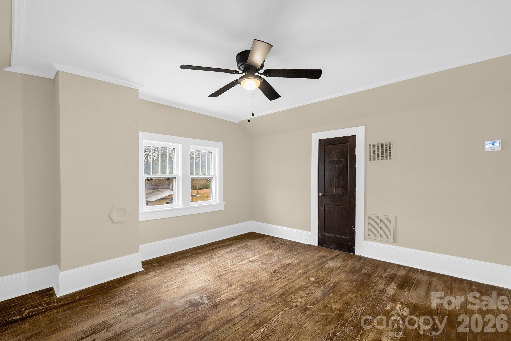 S Park Dr, Reidsville, NC 27320