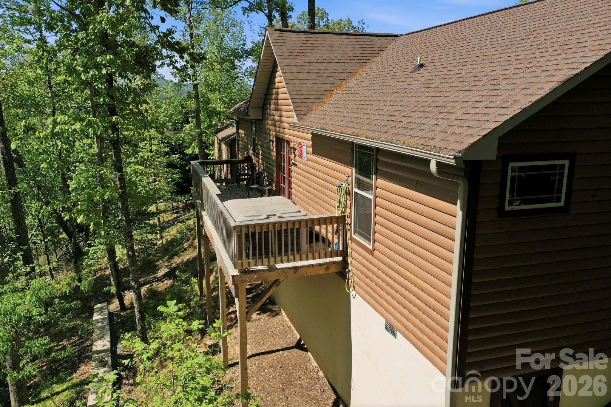 Pier Point Dr, Lake Lure, NC 28746