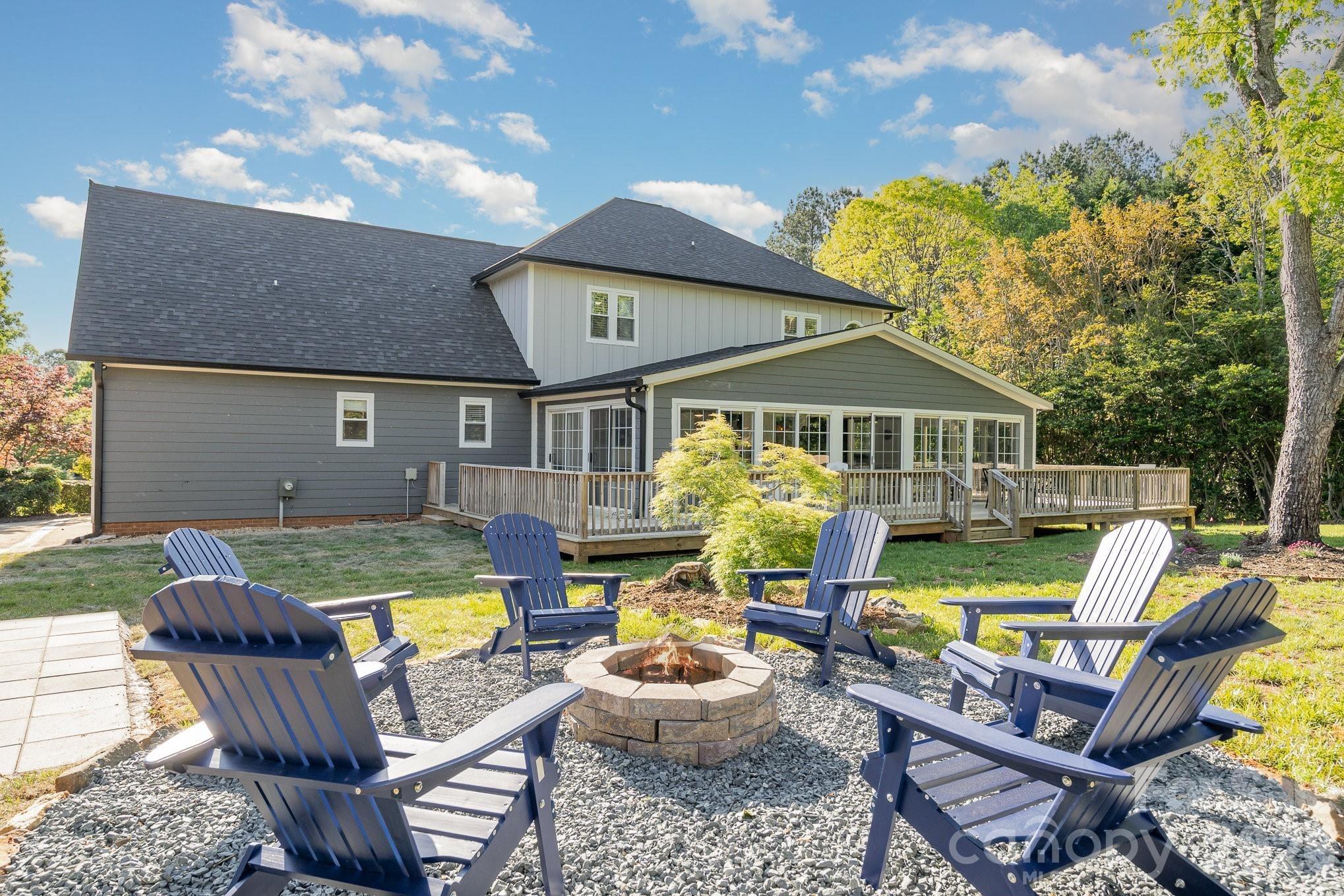 Dartmoor Pl, Mint Hill, NC 28227
