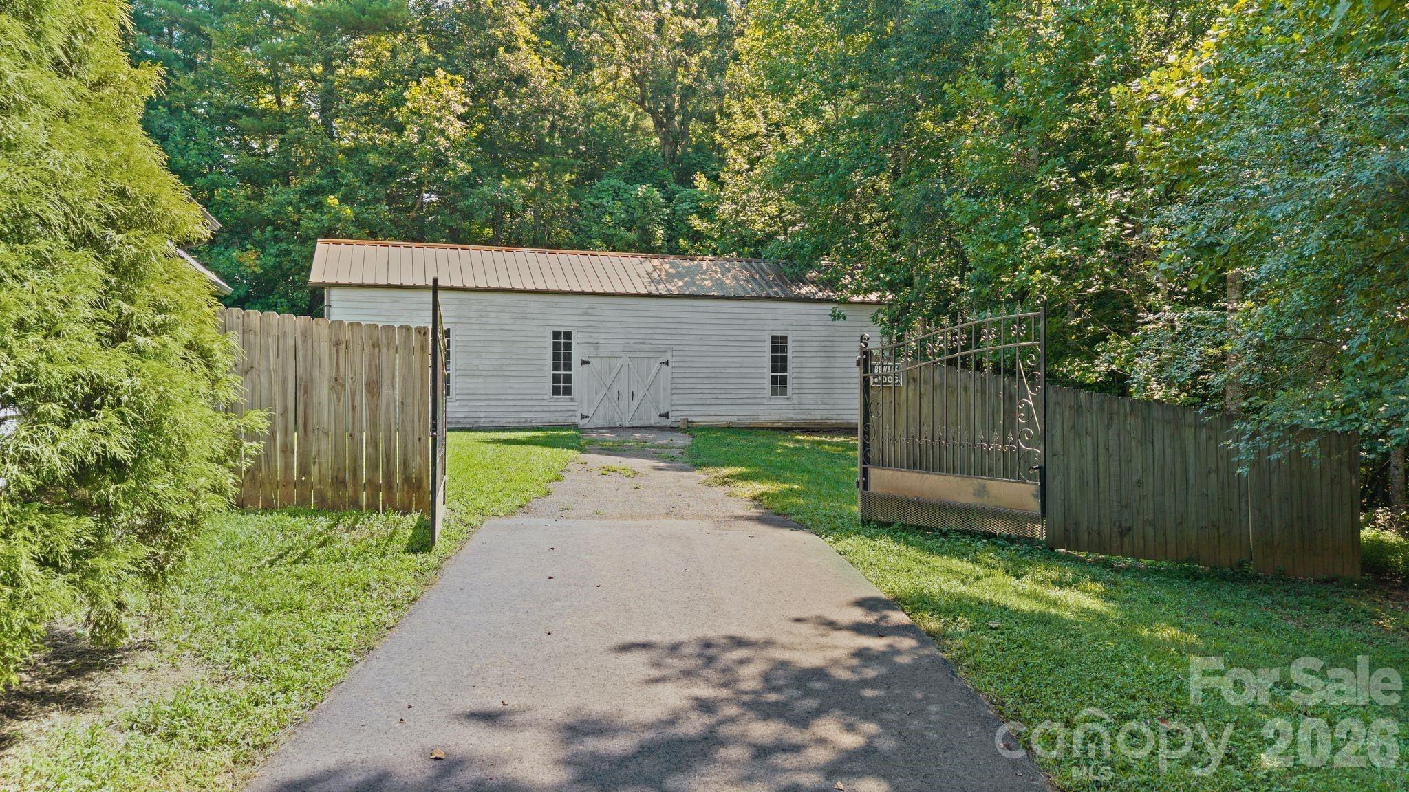 Dav Rd, Hays, NC 28635