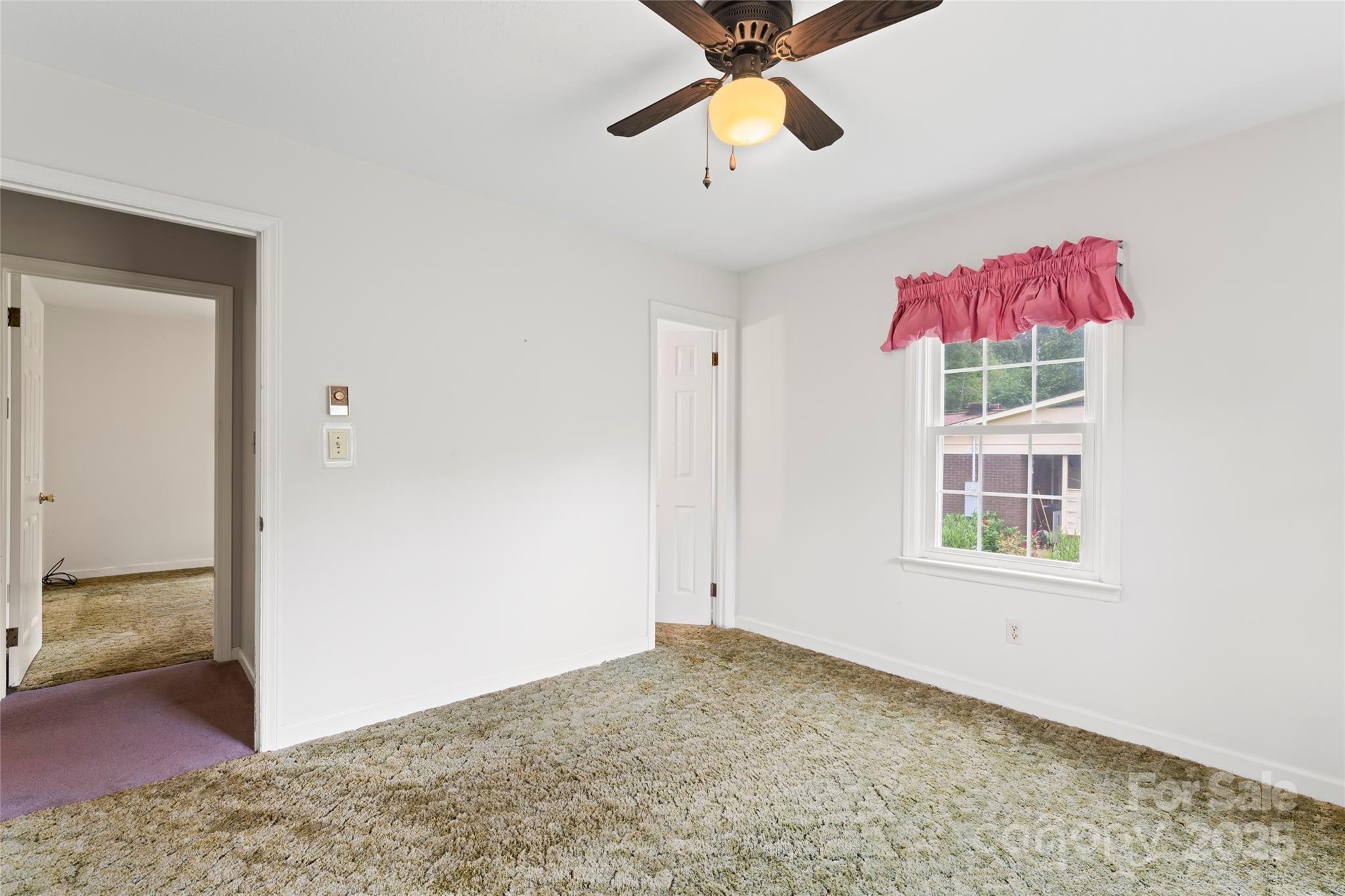 Forest Park Dr, Denton, NC 27239