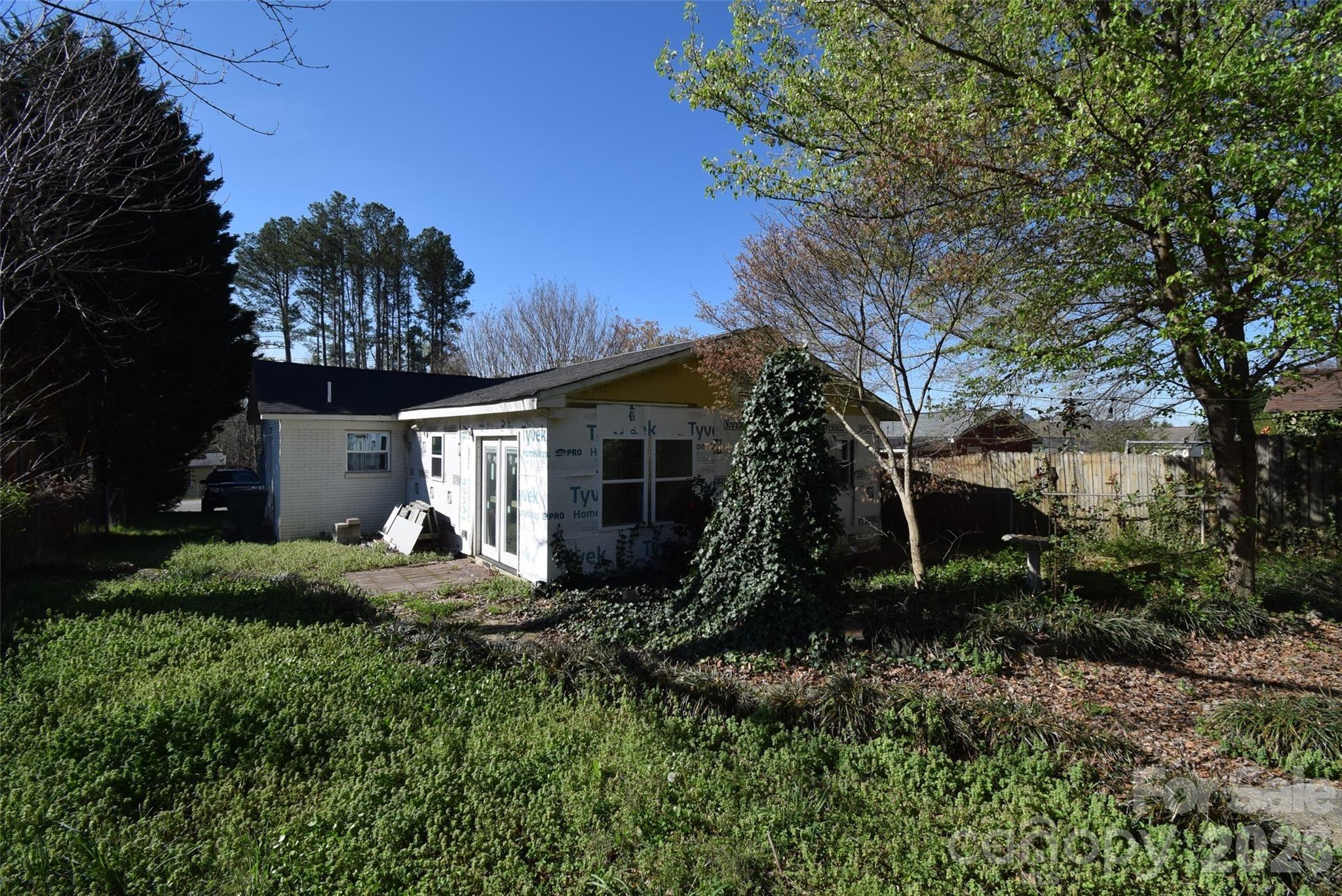 Amber Crest Dr, Gastonia, NC 28052
