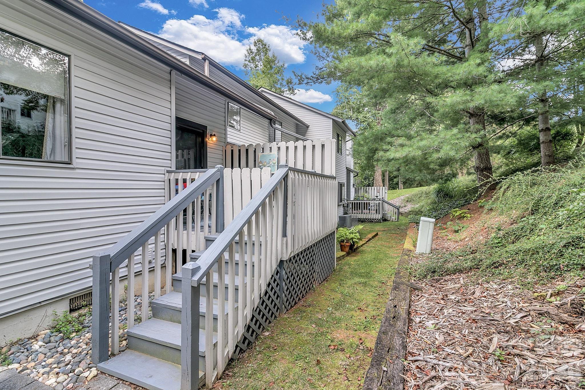 Cimarron Dr, Asheville, NC 28803