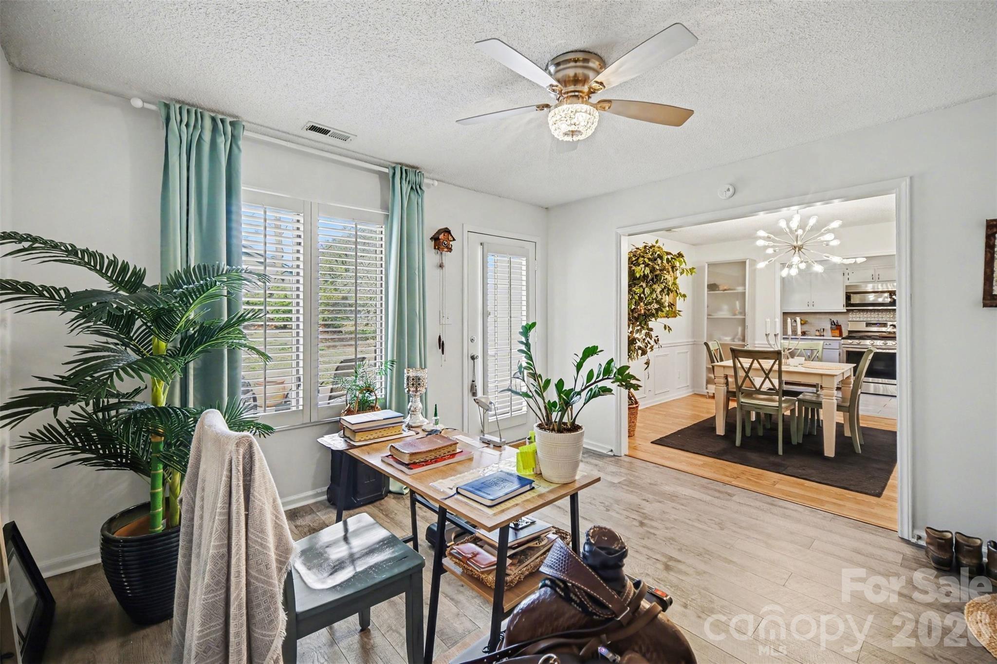 Holman Dr, Shelby, NC 28150