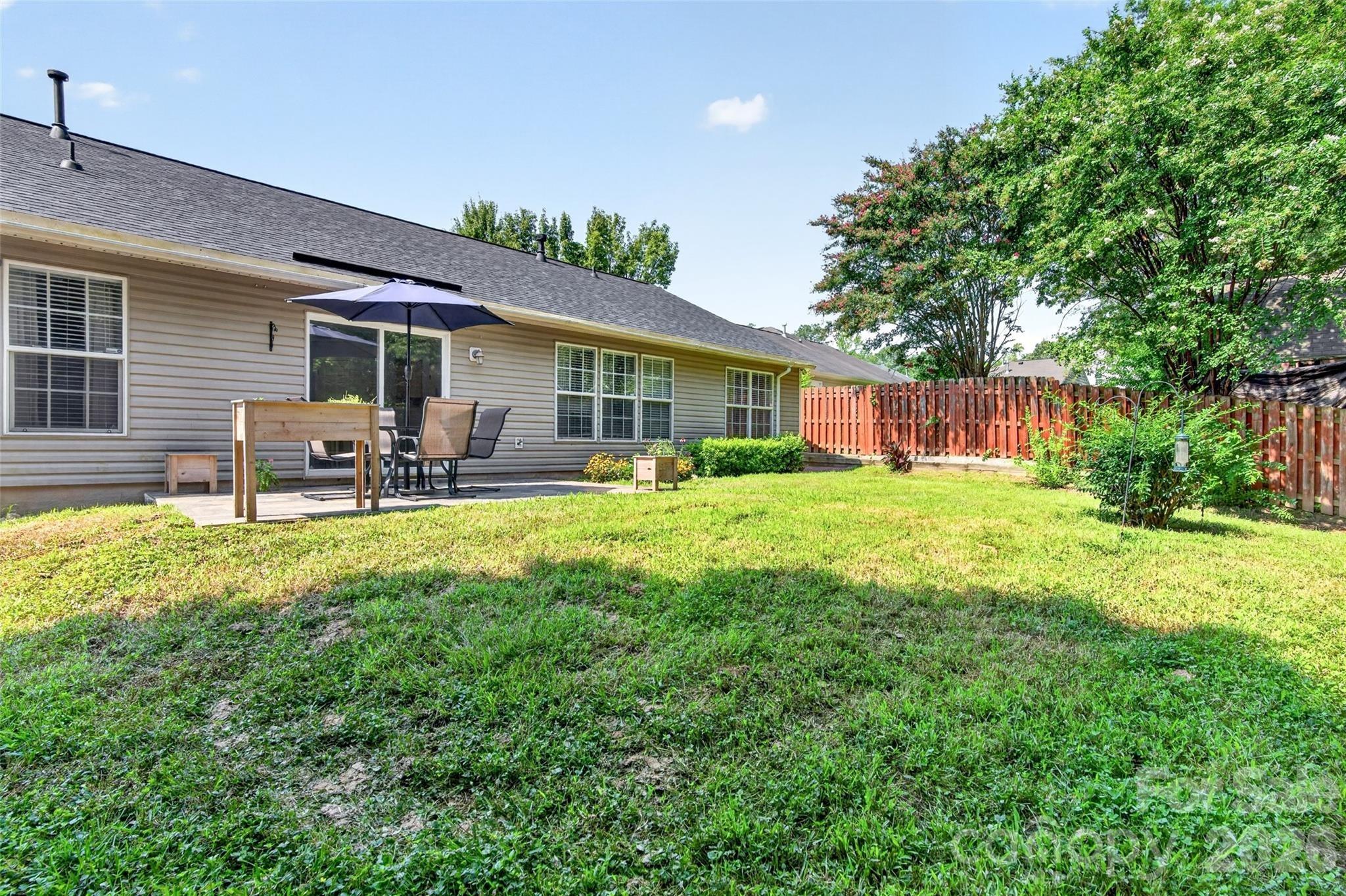Bridgeville Ln, Charlotte, NC 28262
