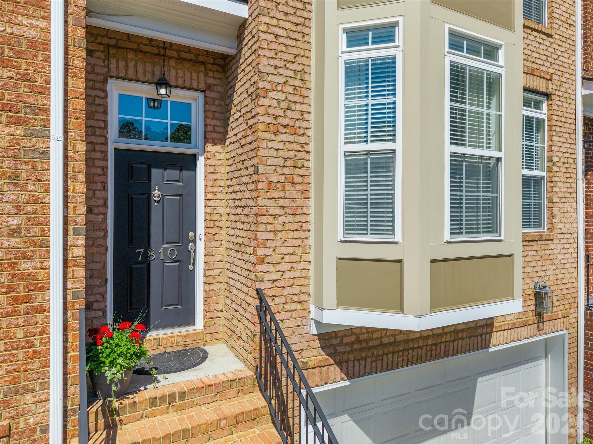 Springs Village Ln, Charlotte, NC 28226