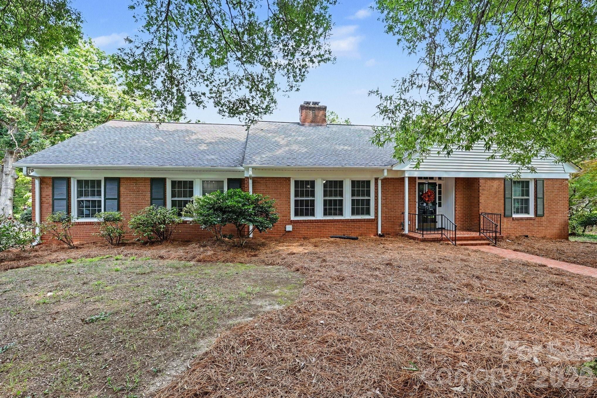 Oakmont Dr, Asheboro, NC 27205