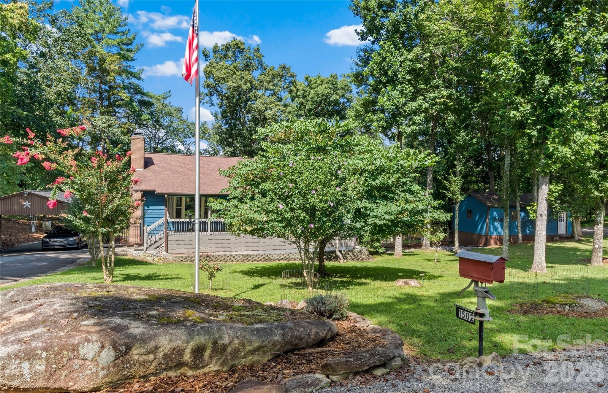 Greenstreet Dr, Traphill, NC 28685