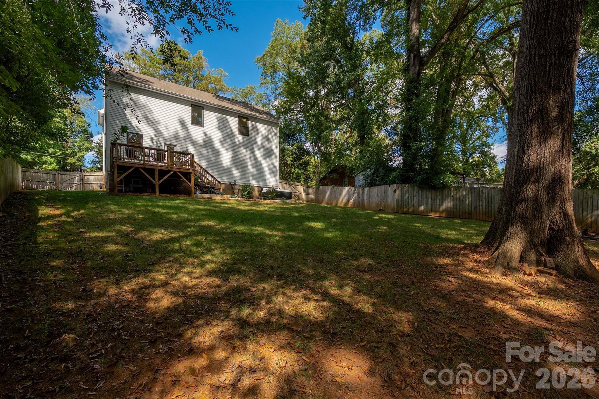 Cosby Pl, Charlotte, NC 28205