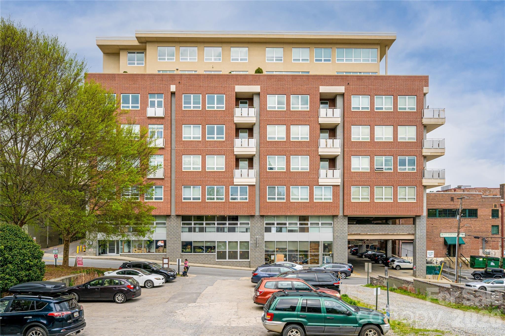 S Lexington Ave, Asheville, NC 28801