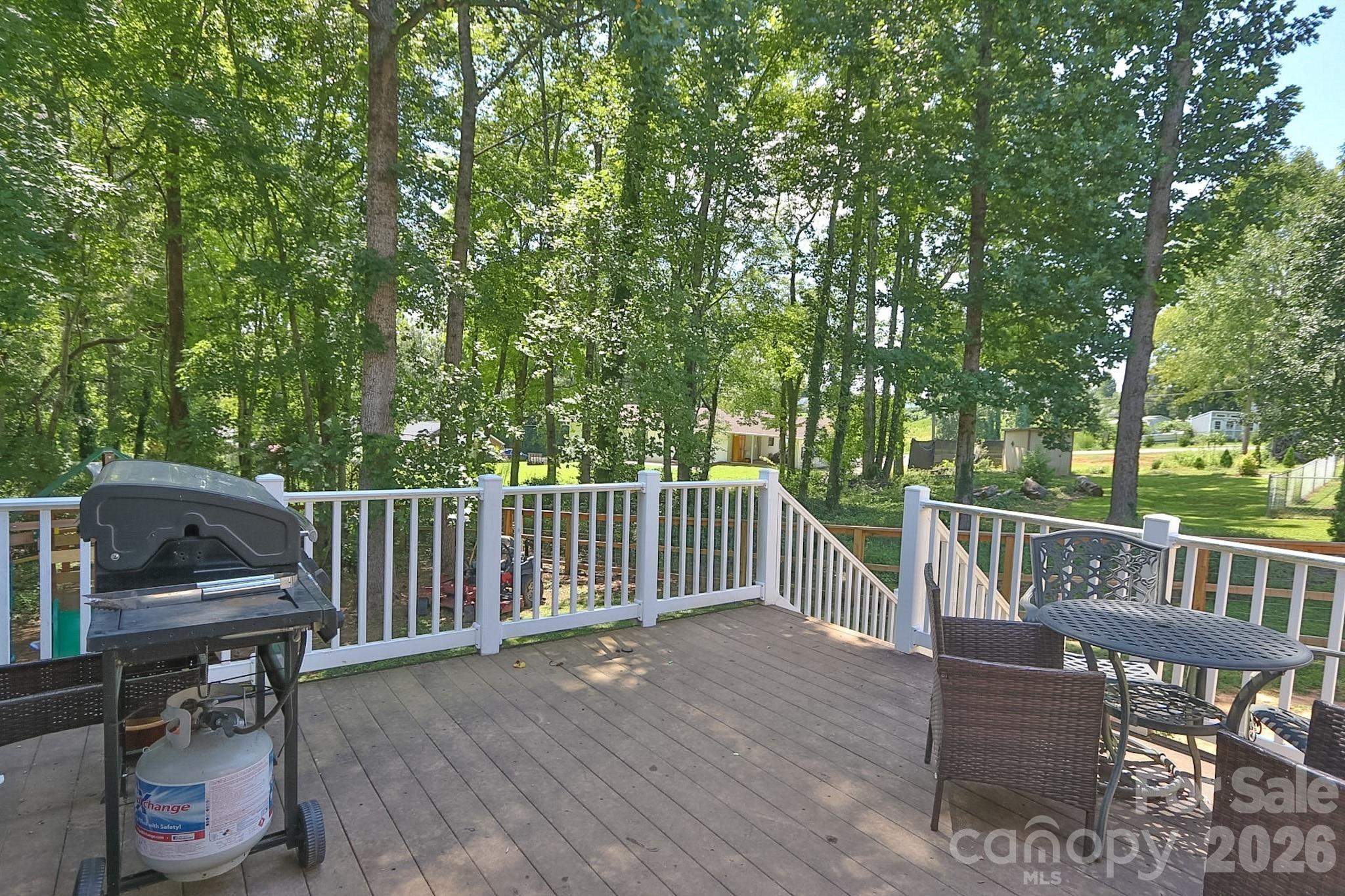Triplett St, Jonesville, NC 28642