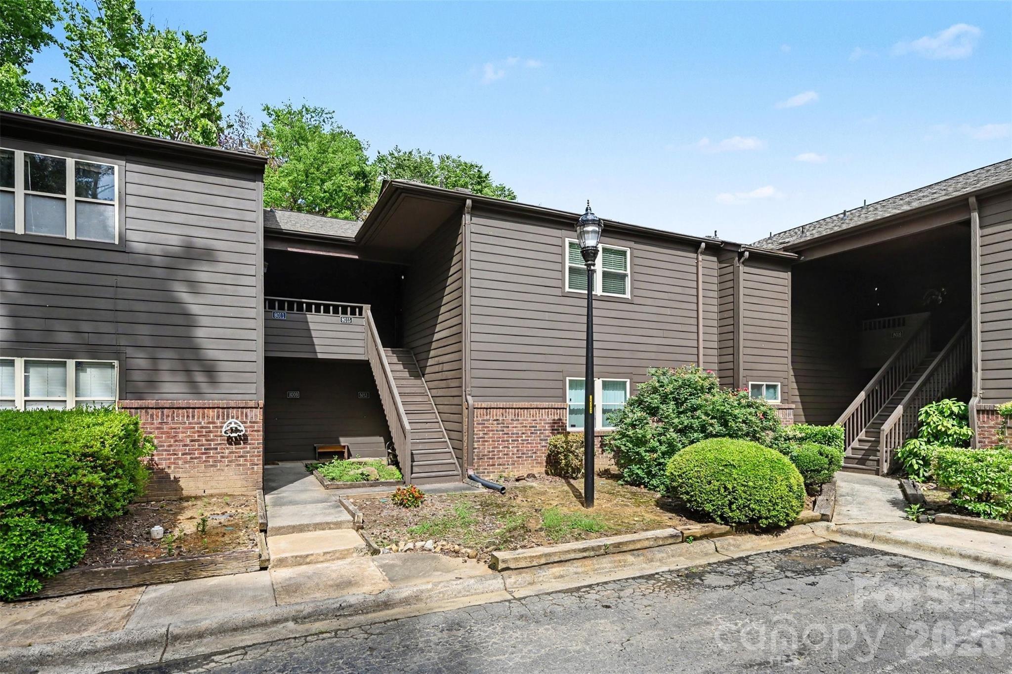 Cedar Glen Dr, Charlotte, NC 28212