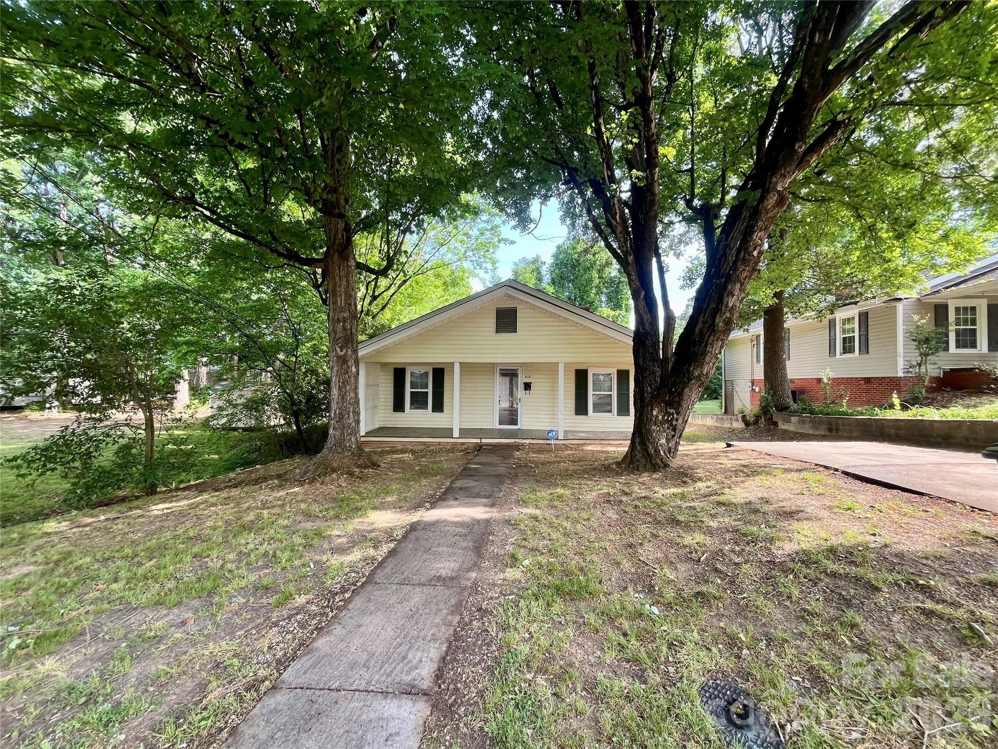 Spencer Ave, Asheboro, NC 27203