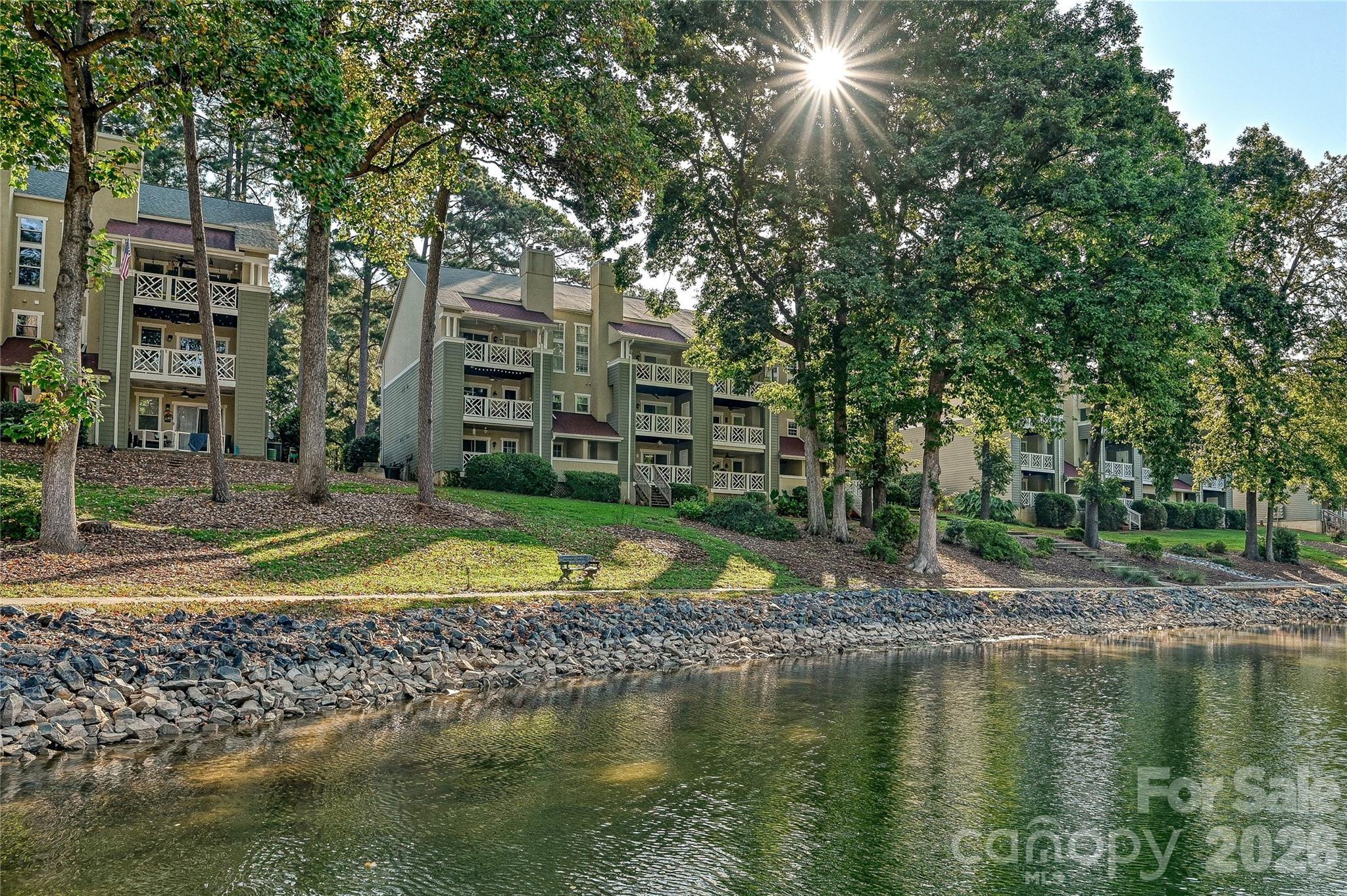 Henderson Rd, Cornelius, NC 28031