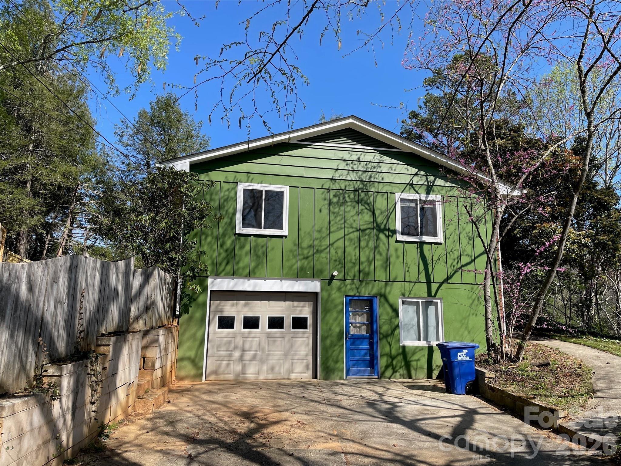 Quail Cove Rd, Asheville, NC 28804