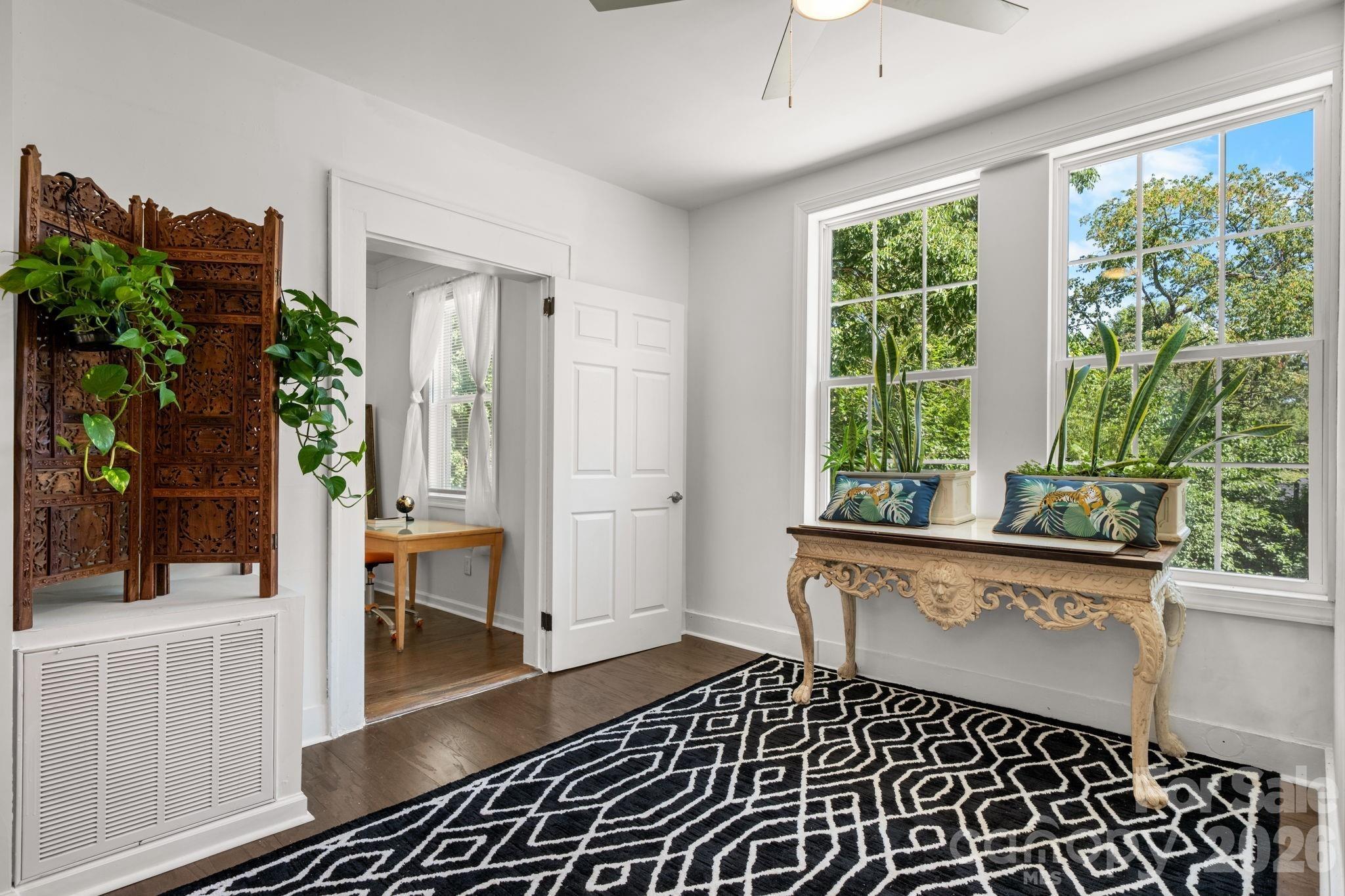 Mimosa Ln Nw, Lenoir, NC 28645