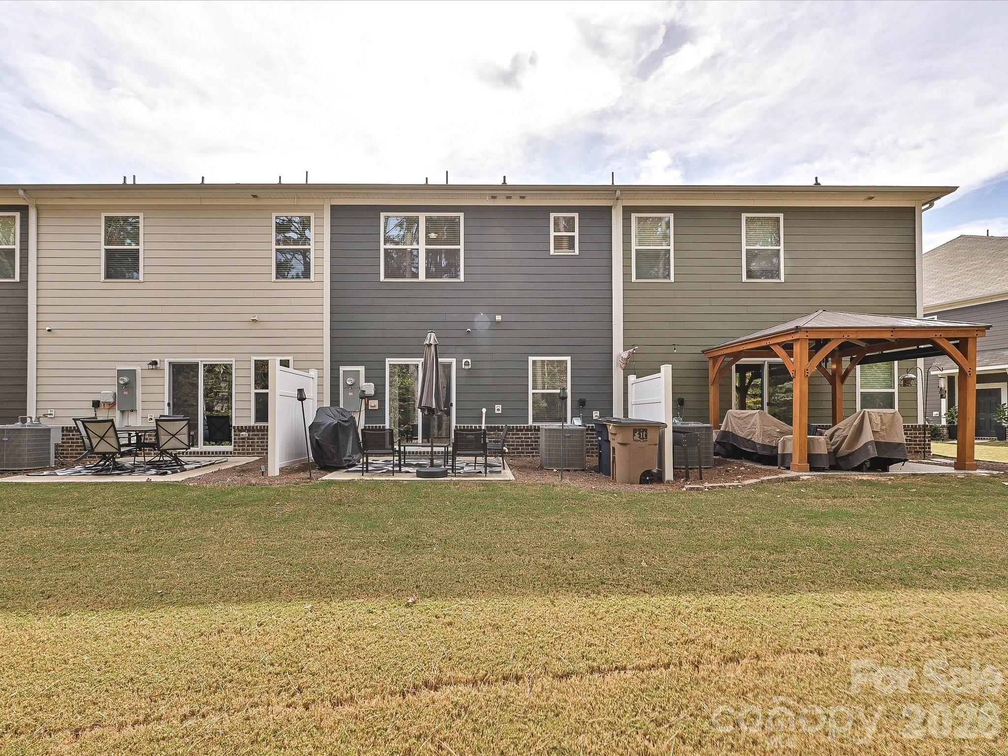 Abington St, Matthews, NC 28104