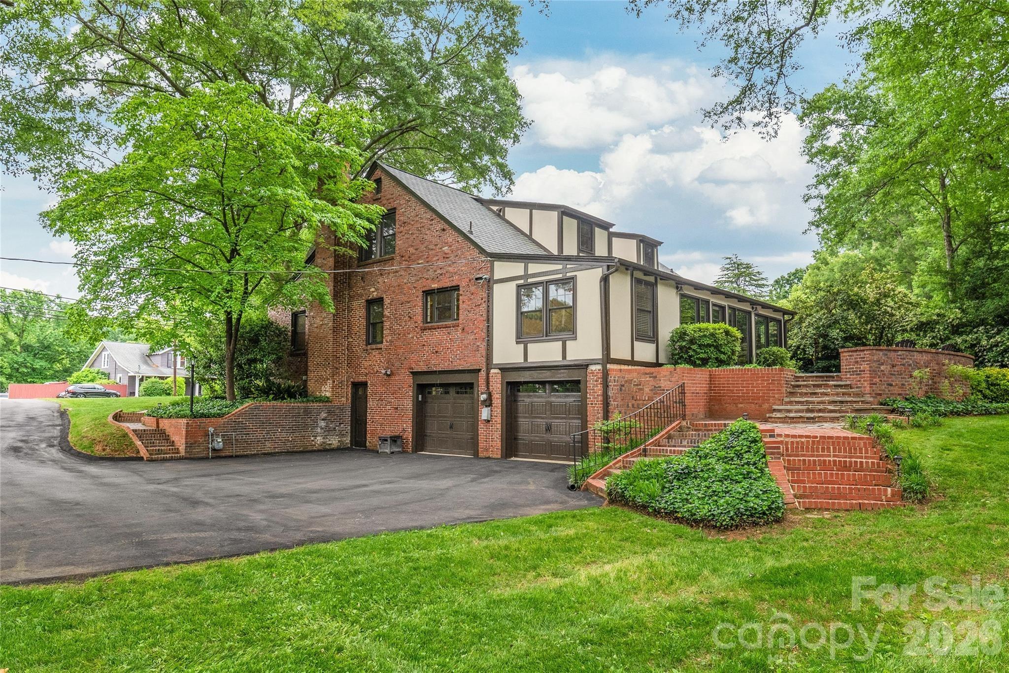 S Central Ave, Belmont, NC 28012