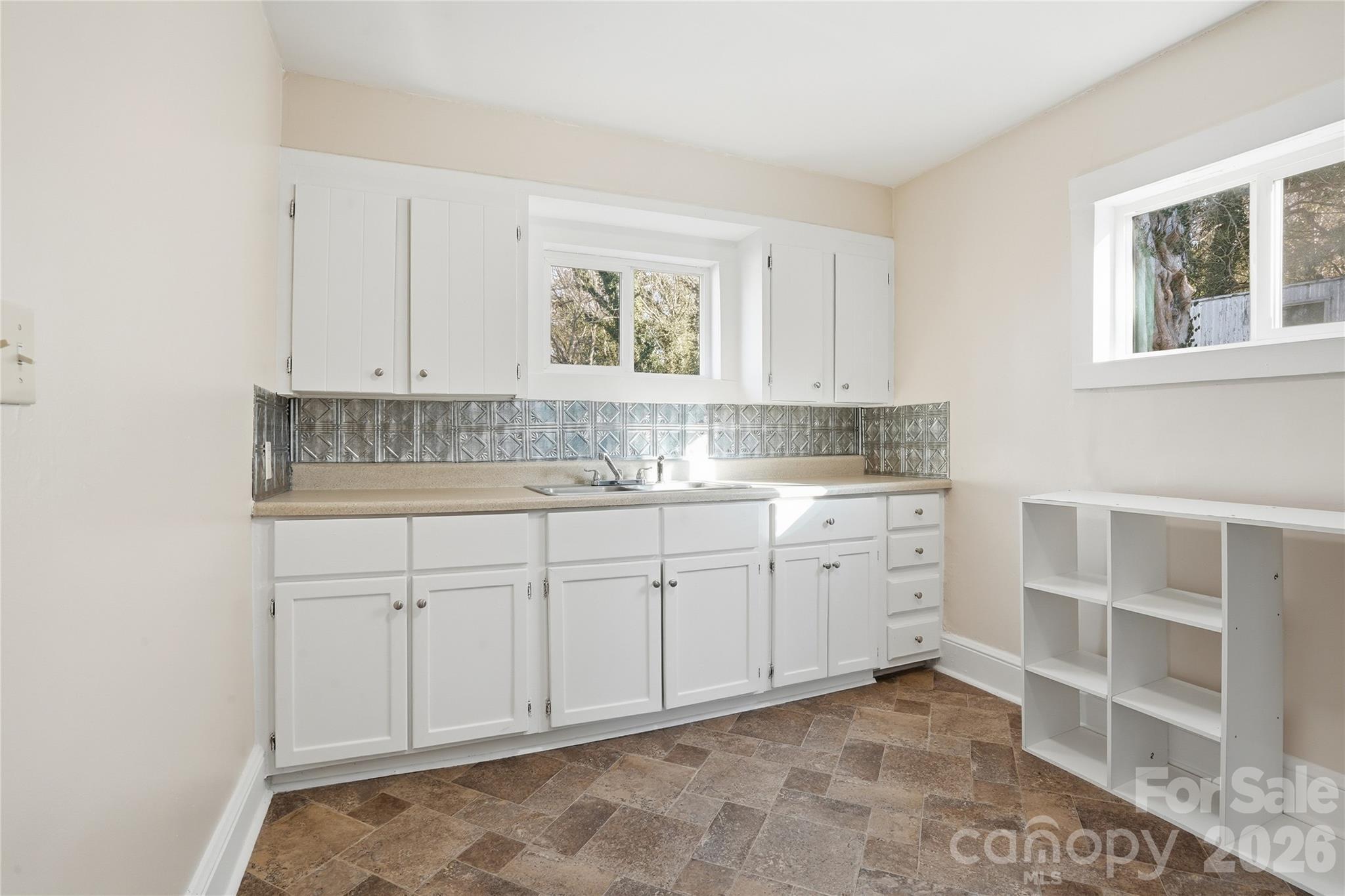 N Cleghorn St, Rutherfordton, NC 28139