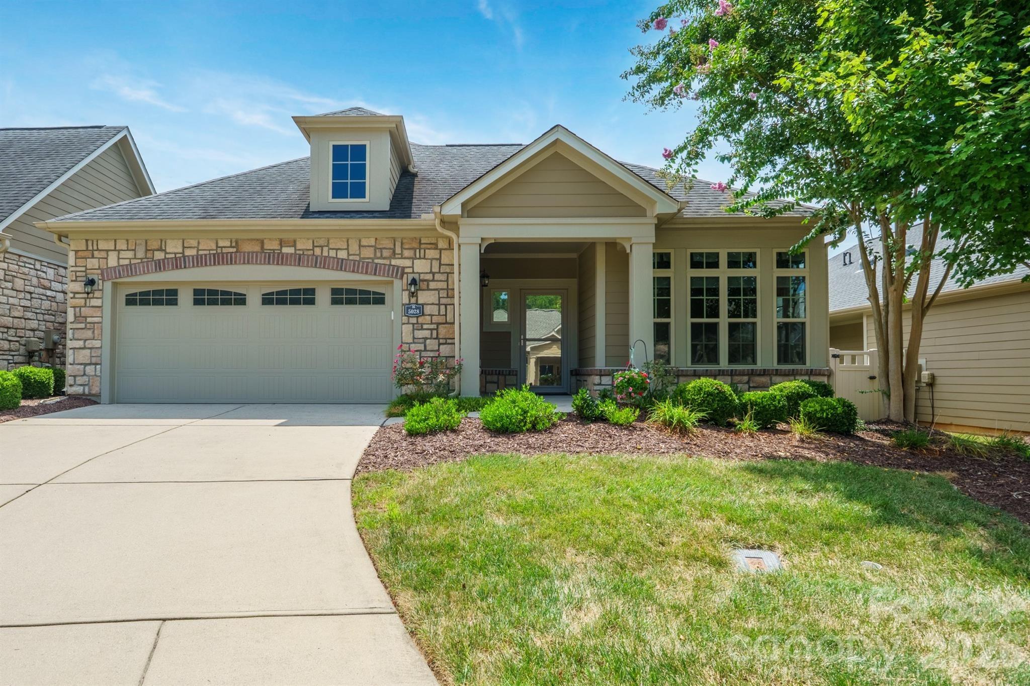 Polo Gate Blvd, Charlotte, NC 28216