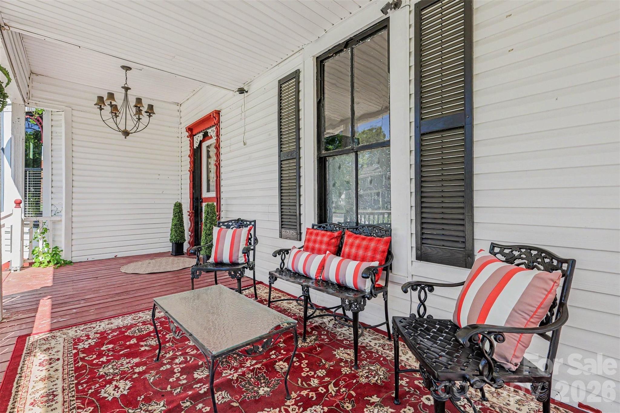 Hinton St, Chester, SC 29706