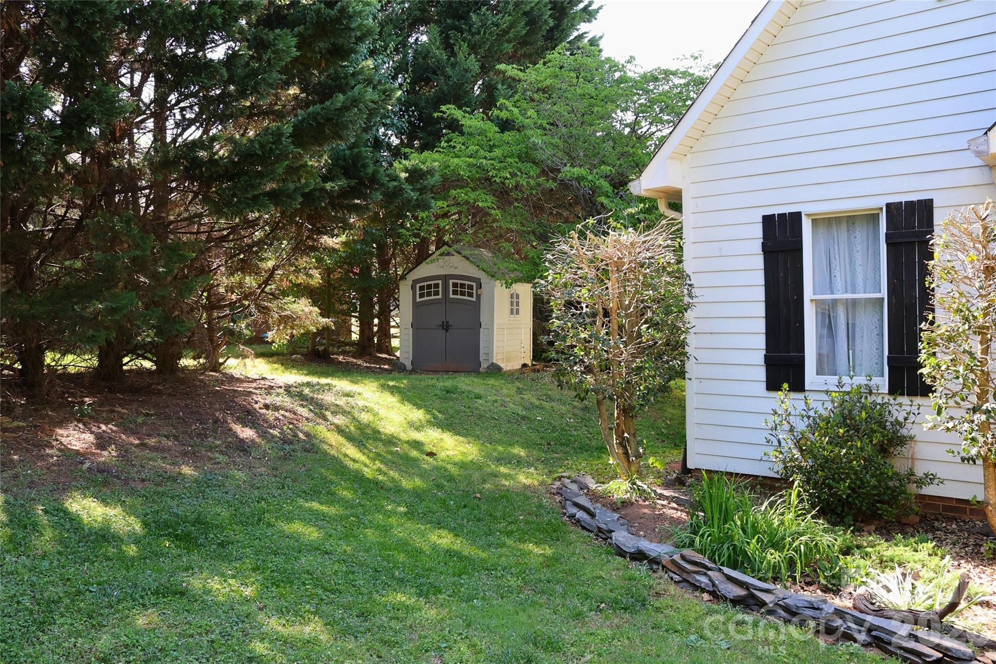 Perry Rd, Denver, NC 28037